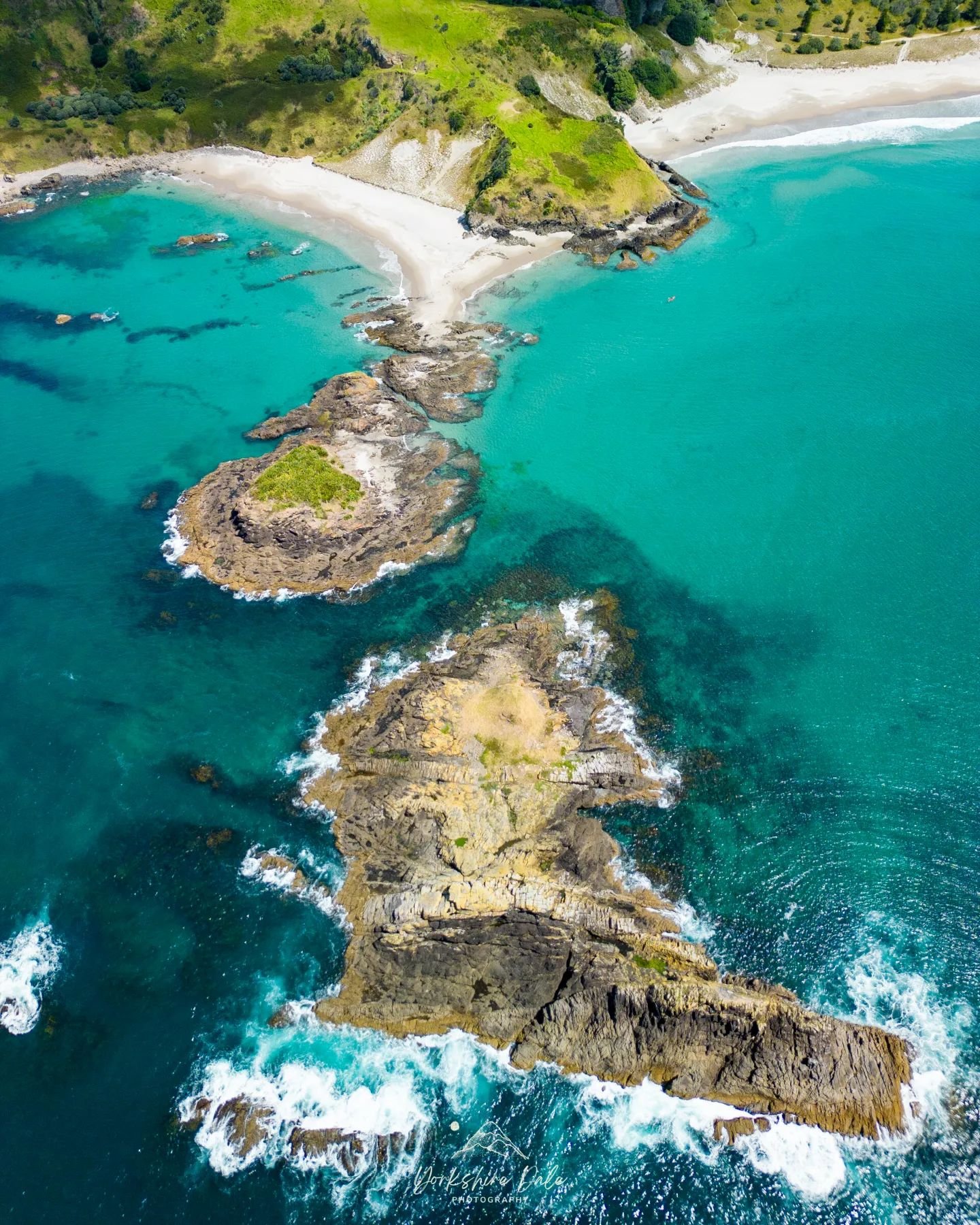Bird mode over another gorgeous beach here in New Zealand 🇳🇿
#djimini3pro
#dji
#drone
#dronephotography
#oceanbeach
#whangereiheads
#newzealandcoast
#nzgeo
#nztourism
#newzealand