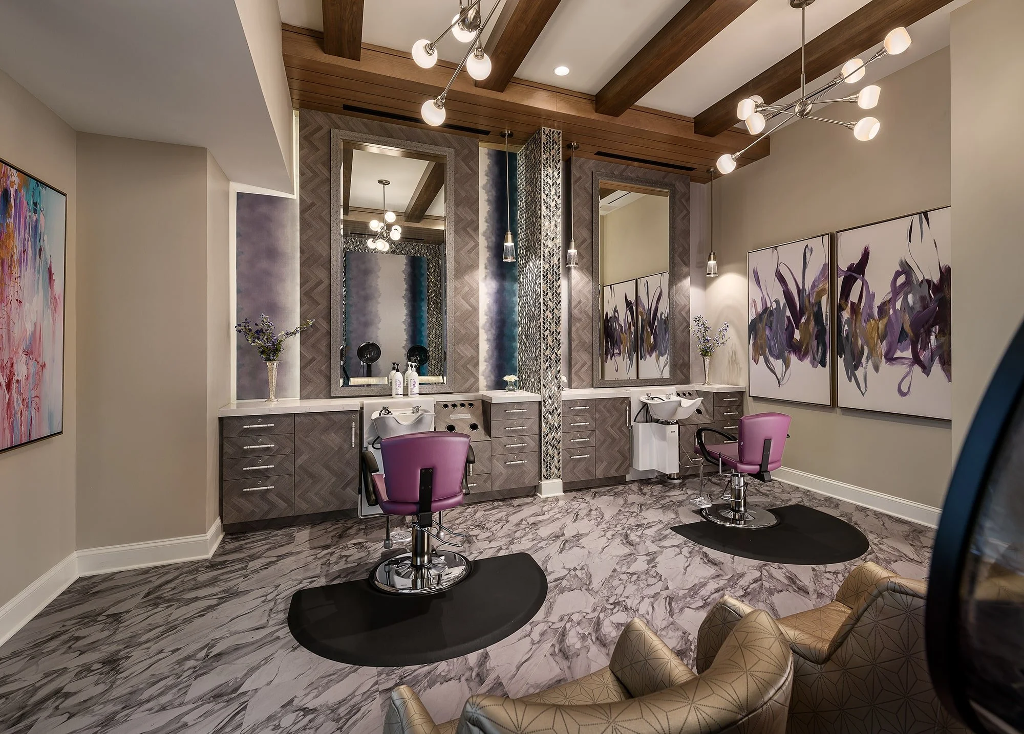 22-032-43 Salon Styling-min.jpg