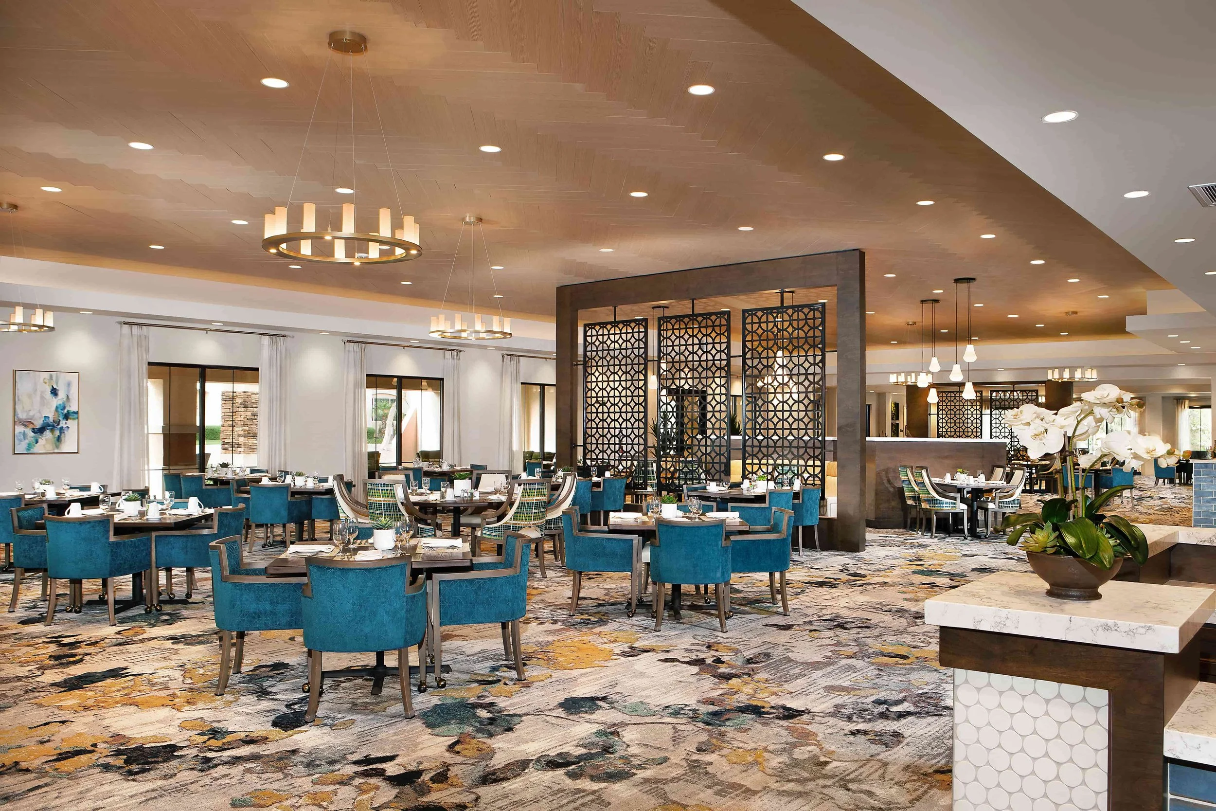 Inside The Colonnade's Gold-Winning Dining Renovation by Thoma-Holec ...