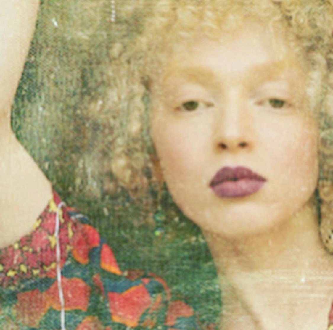 BIRDIE Flutter Earring Photo From MOJEH Magazine