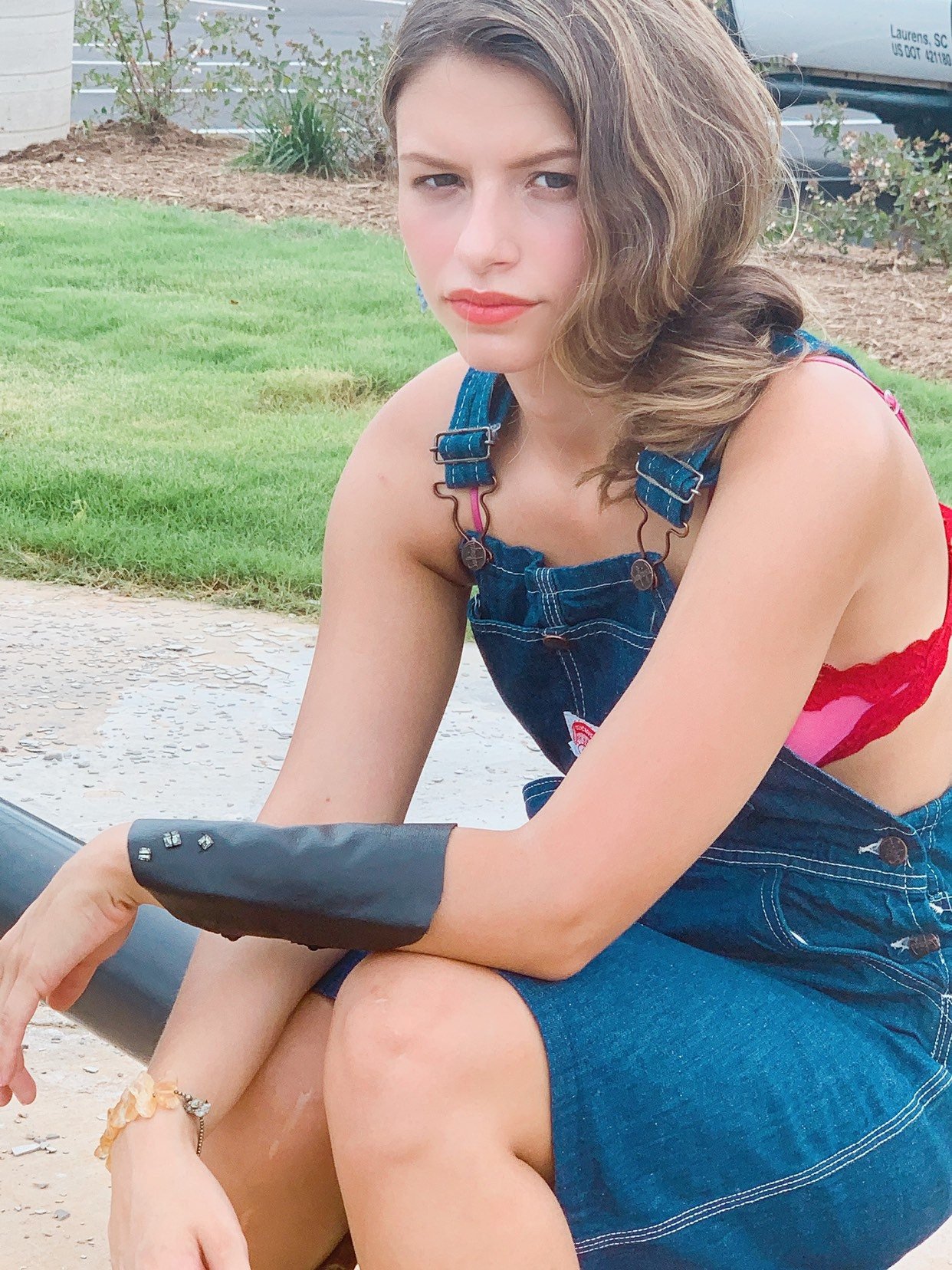 LYNDA Cuff Model Wearing Up Close