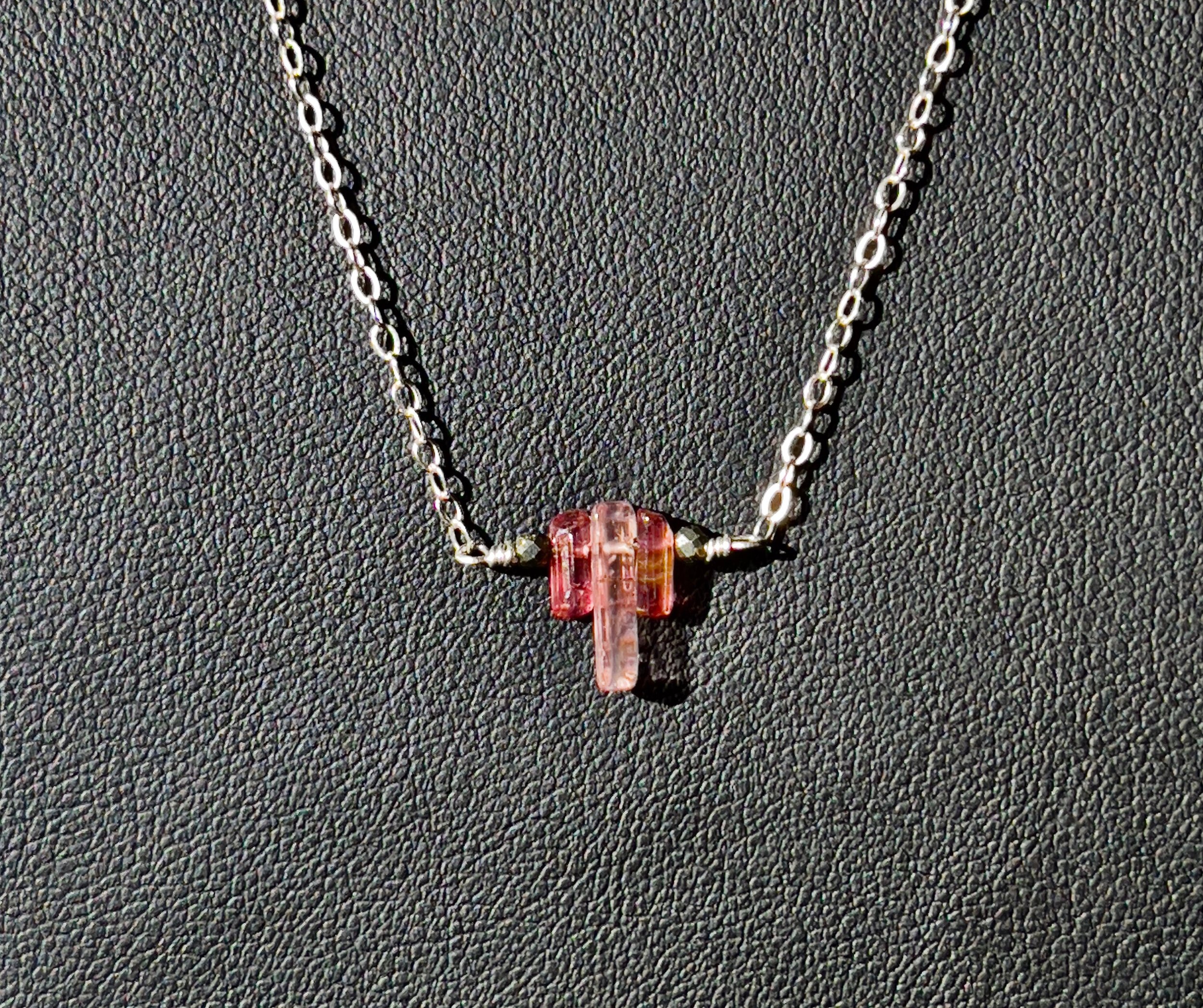 HASTINGS Choker Top View