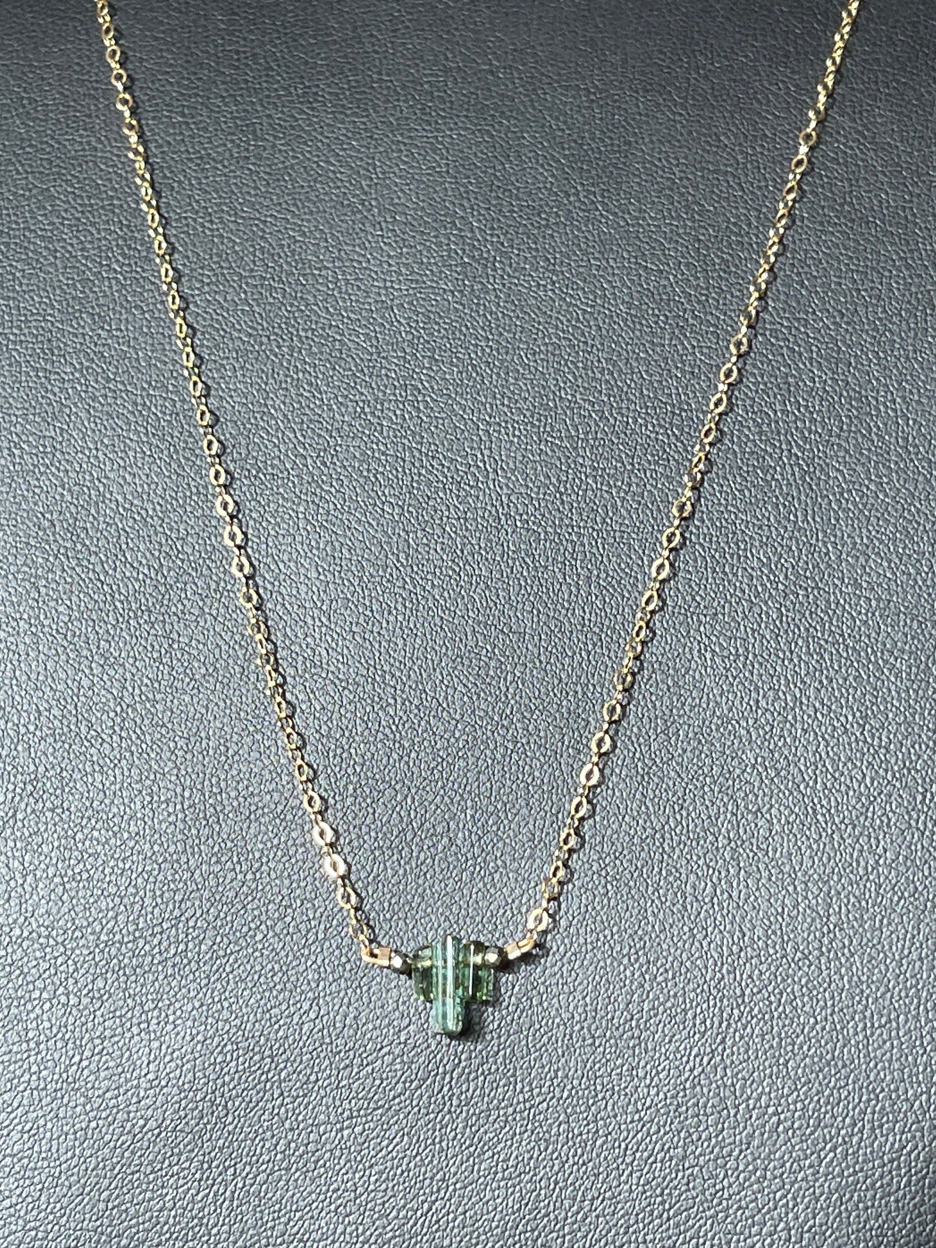 HASTINGS Choker Top View