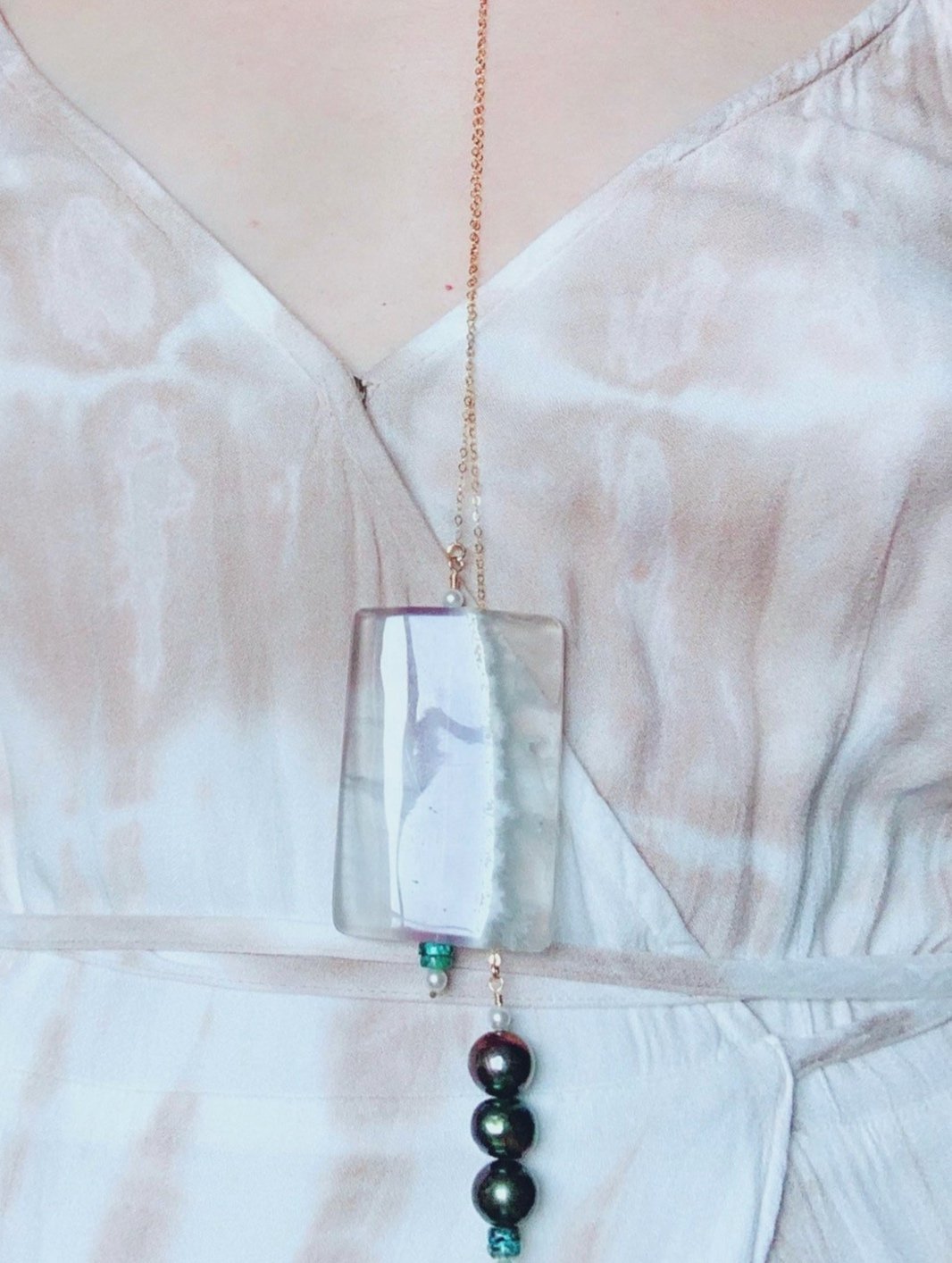 HANNA Lariat Necklace Top View Close Up