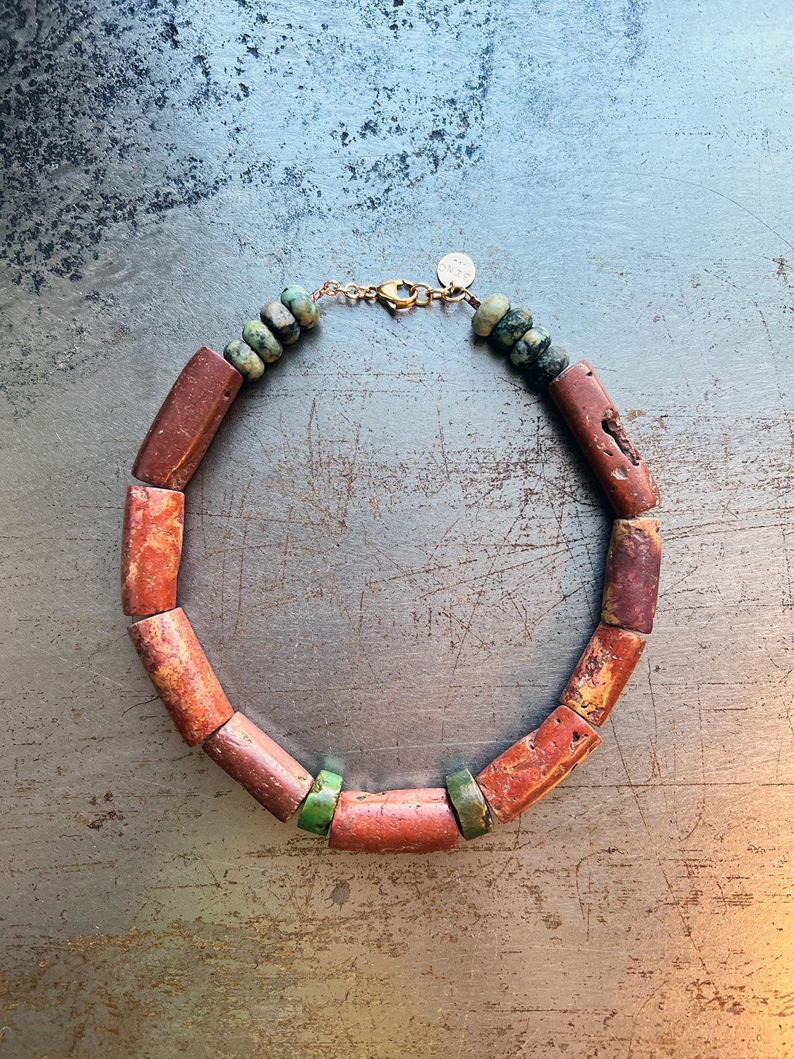 SIMONE Collar Necklace Front View