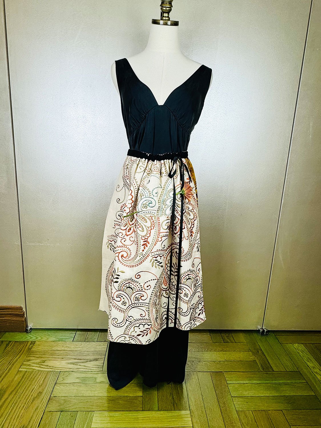 Piper overskirt on mannequin front view reversed