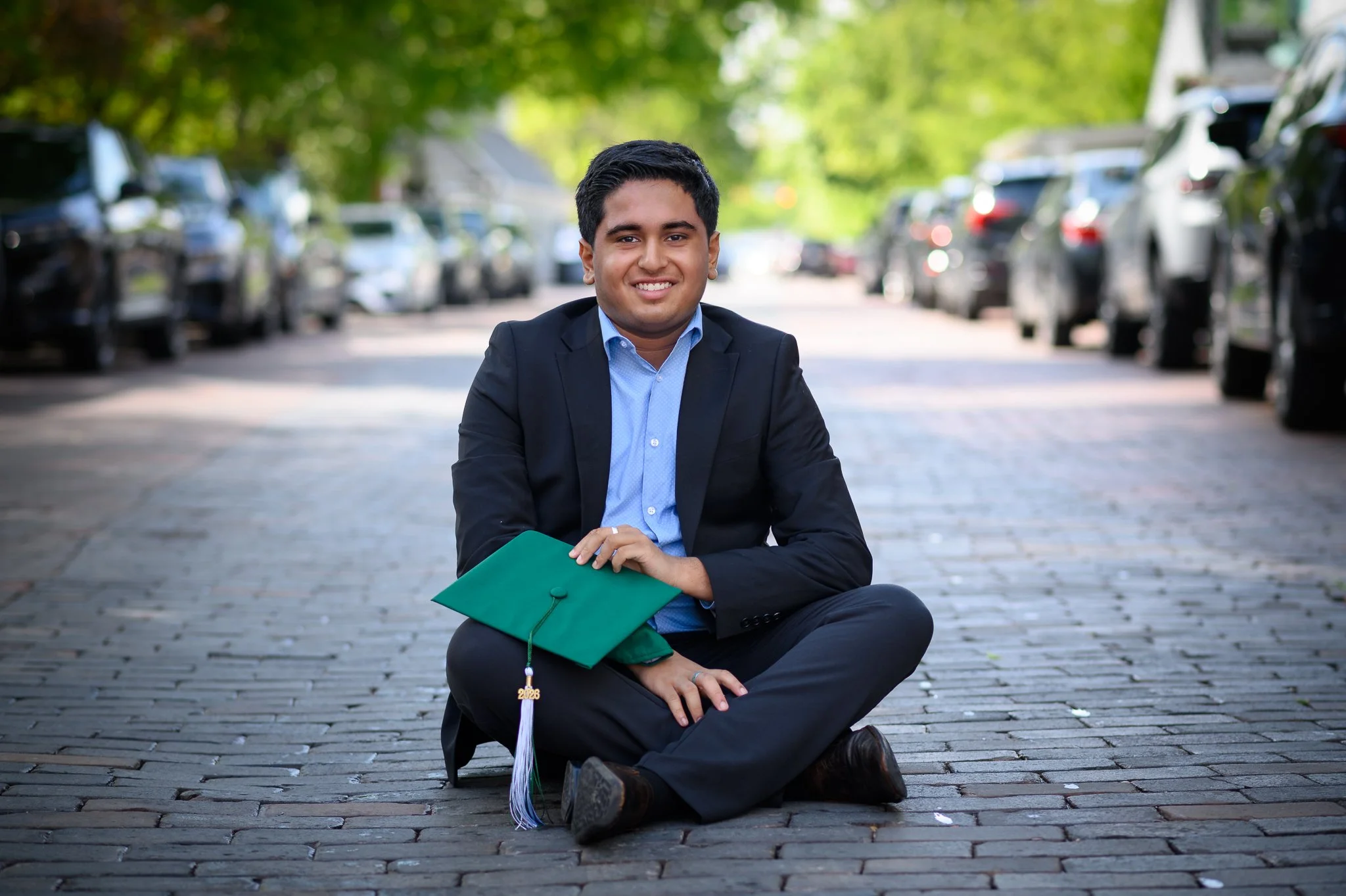 Why Downtown Zionsville Is One of My Favorite Places to Shoot Senior Photos