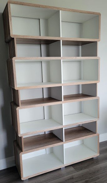 Assemble_Bookcase_2.jpg