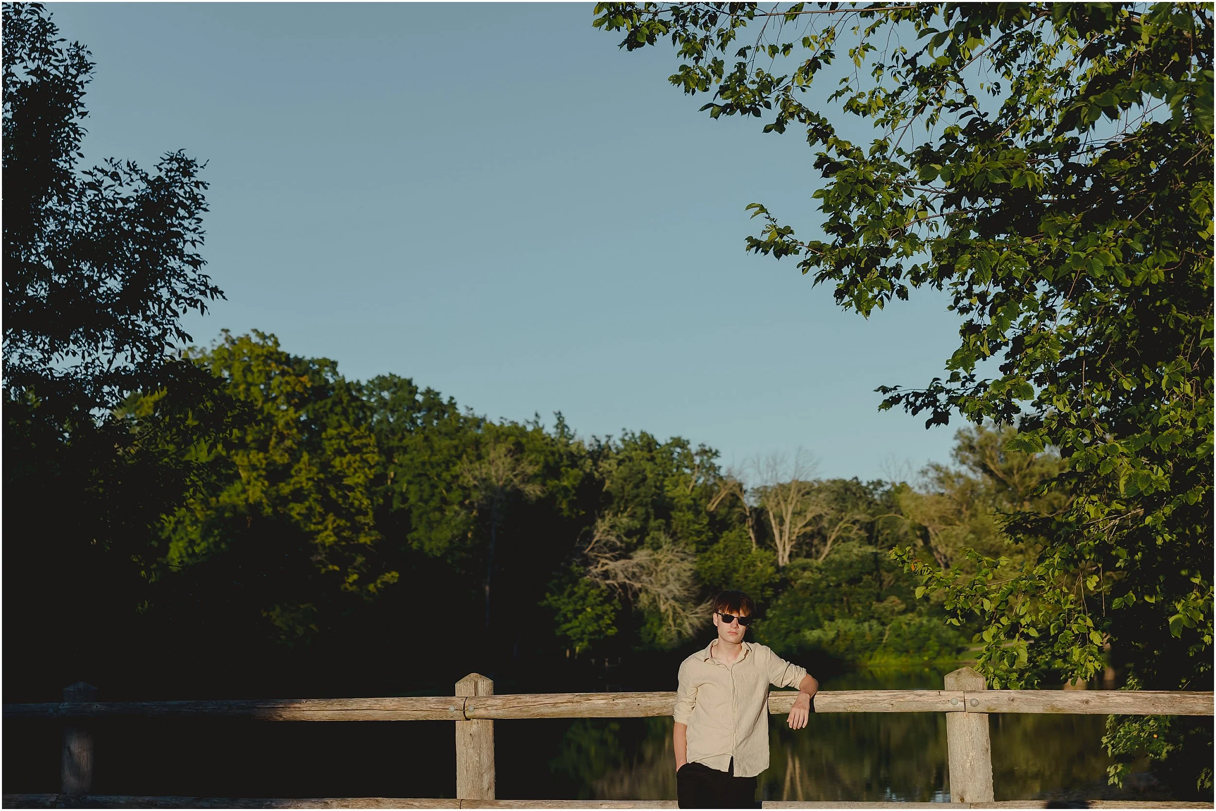 Relaxed Mini Senior Photos | Brown Deer Park