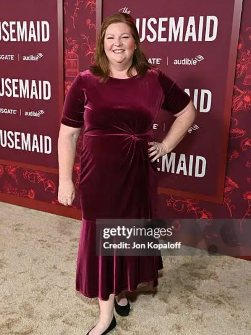 When you match the red carpet color scheme you know it&rsquo;s gonna be a good time!😆

@veenacrownholm and I went to the premiere of @housemaidmovie starring the beautiful @mingey and @sydney_sweeney and the devilishly handsome @brandonsklenar! This