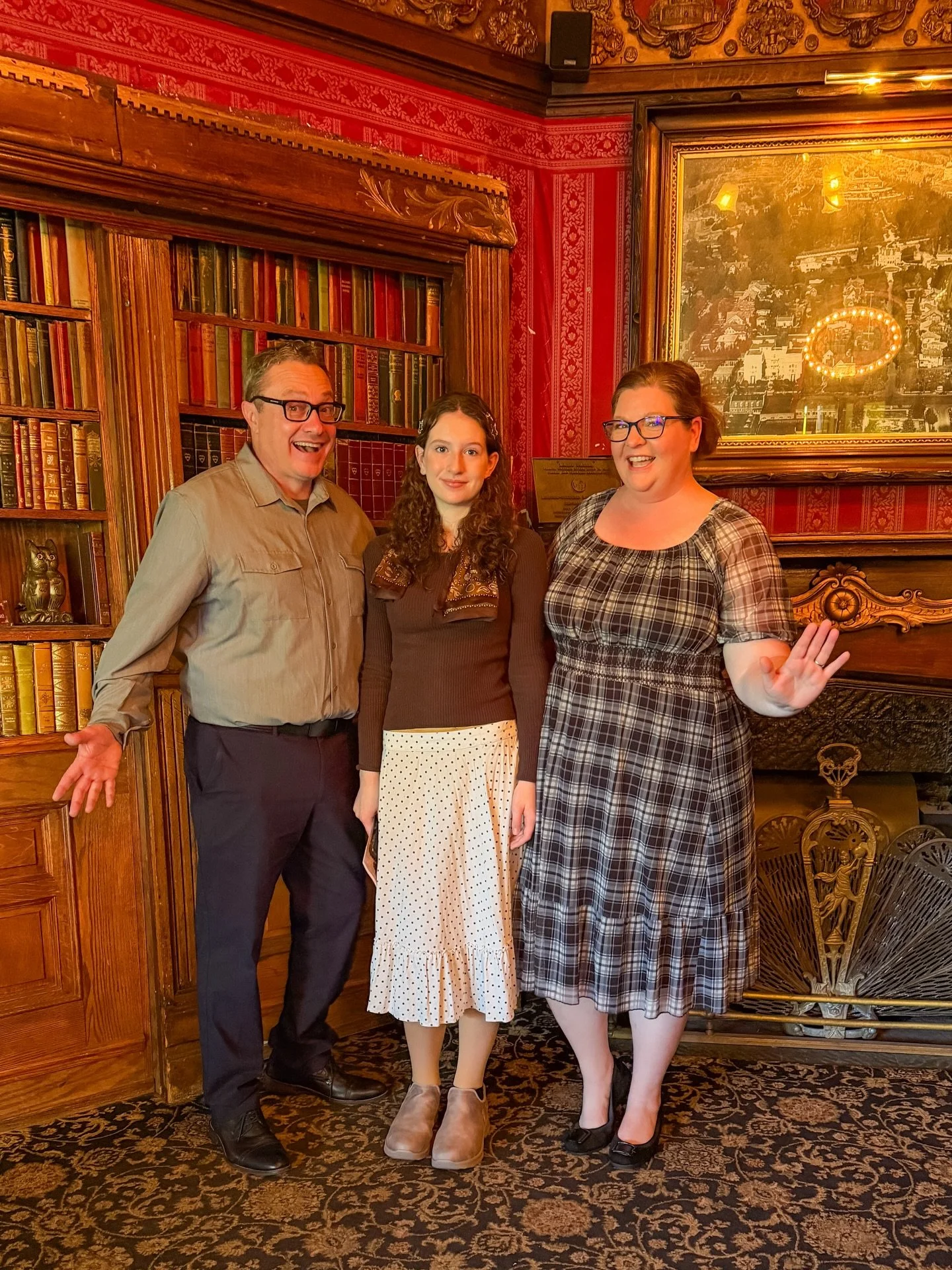 Early #valentinesday gift from @uziqguy 😍 We went to brunch at @magiccastlehollywood 🎩 We haven&rsquo;t been in probably 15 years. So this was Channing&lsquo;s first time to go! 

The Magic Castle is a unique place to visit in Hollywood. There&rsqu