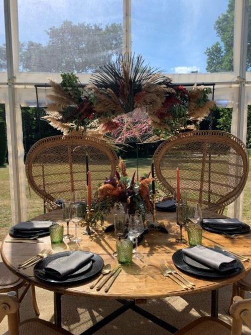 black_orange_top_table_wedding_Butleypriory.jpg