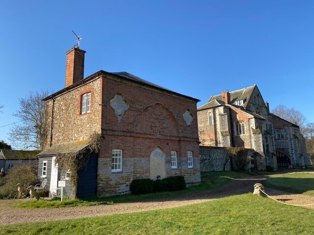 Cottage exterior 2.jpg