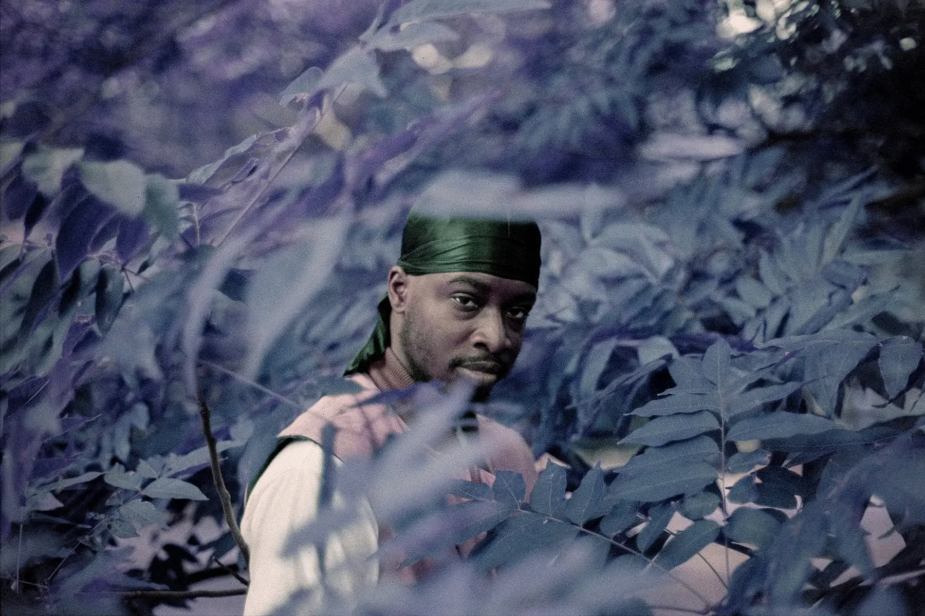 portrait_kraftykid-lomochrome-purple03.webp