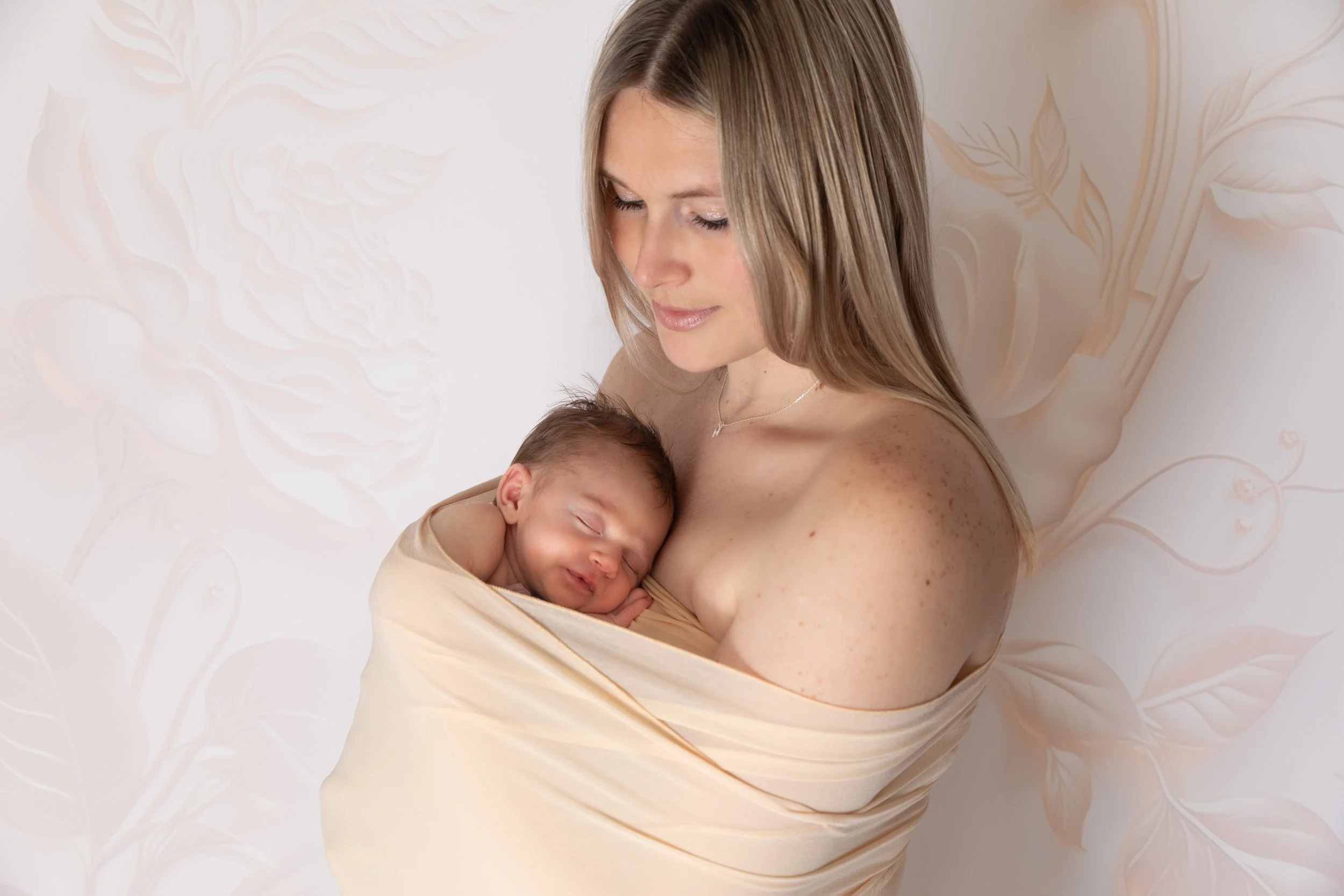 New first time mom having her newborn photography in Palm Desert