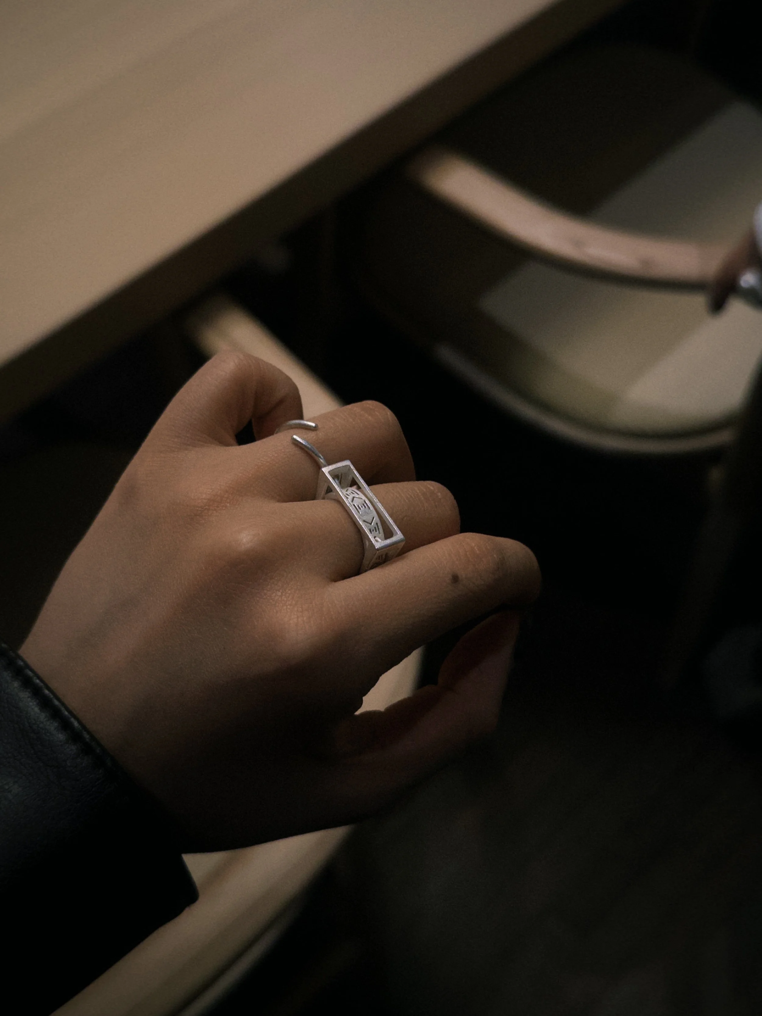 Akaretsa ring