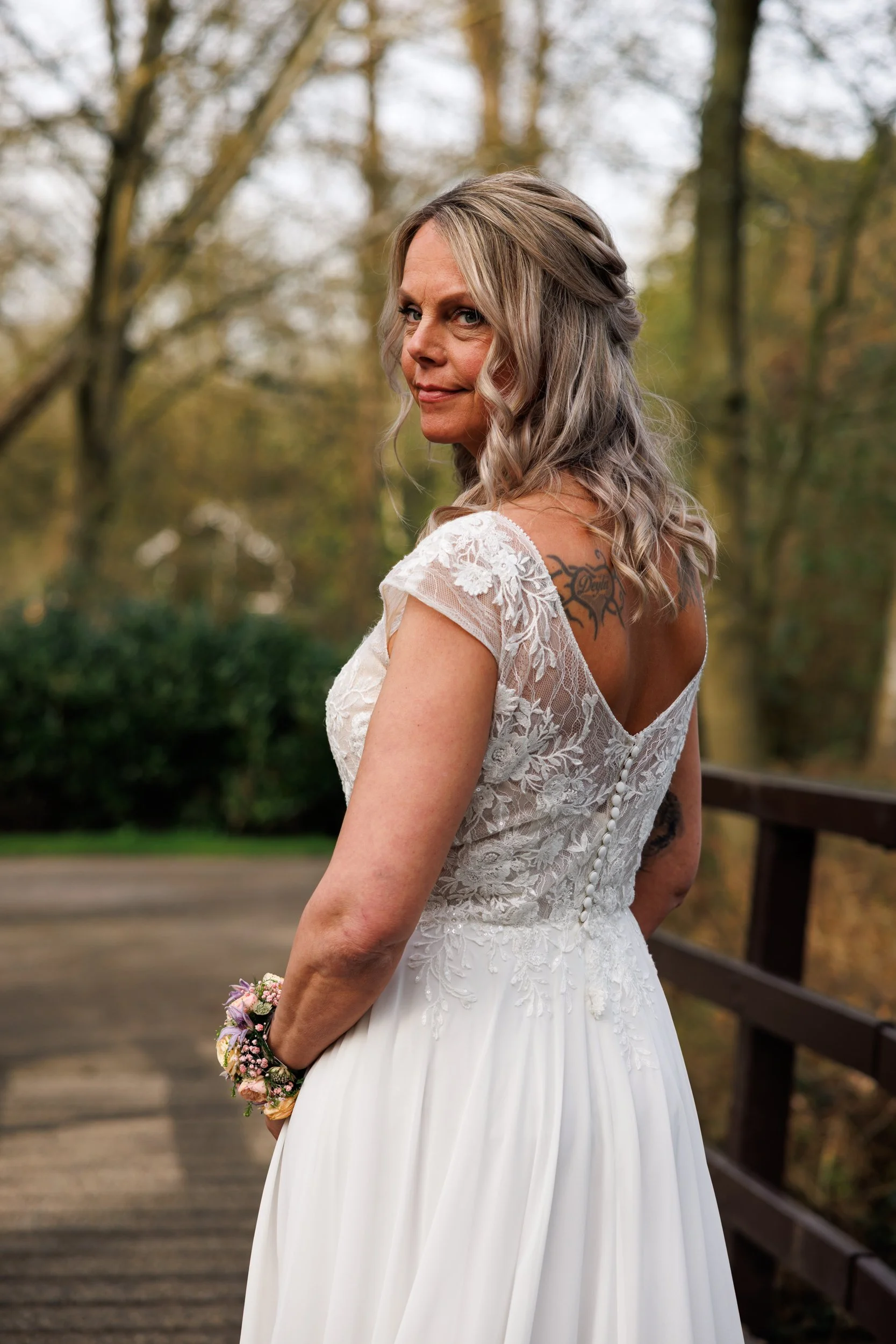 Bruidspaar-fotoshoot-Wantijpark-66.jpg