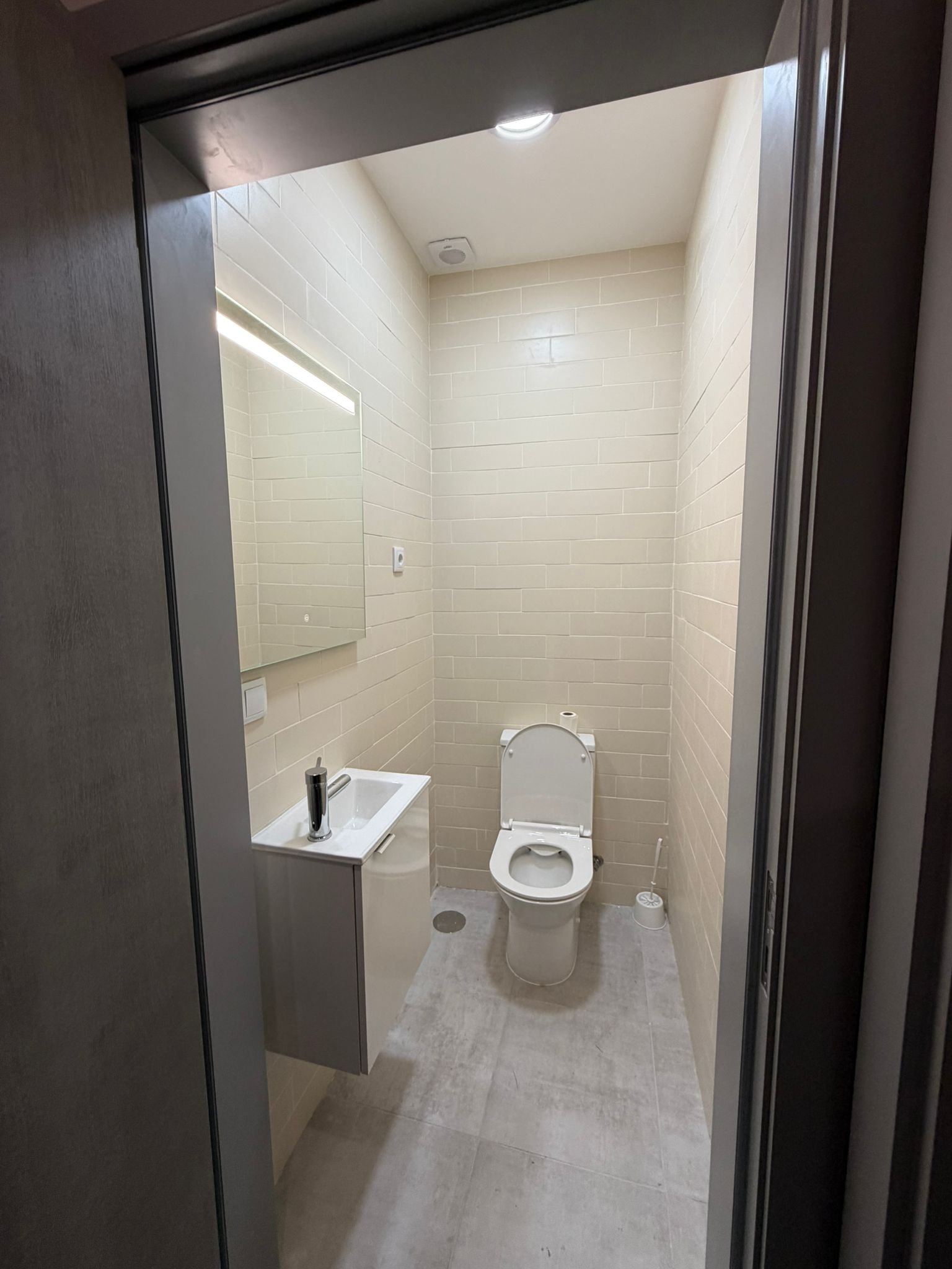 WhatsApp Image 2025-10-16 at 16.22.37 (1).jpeg