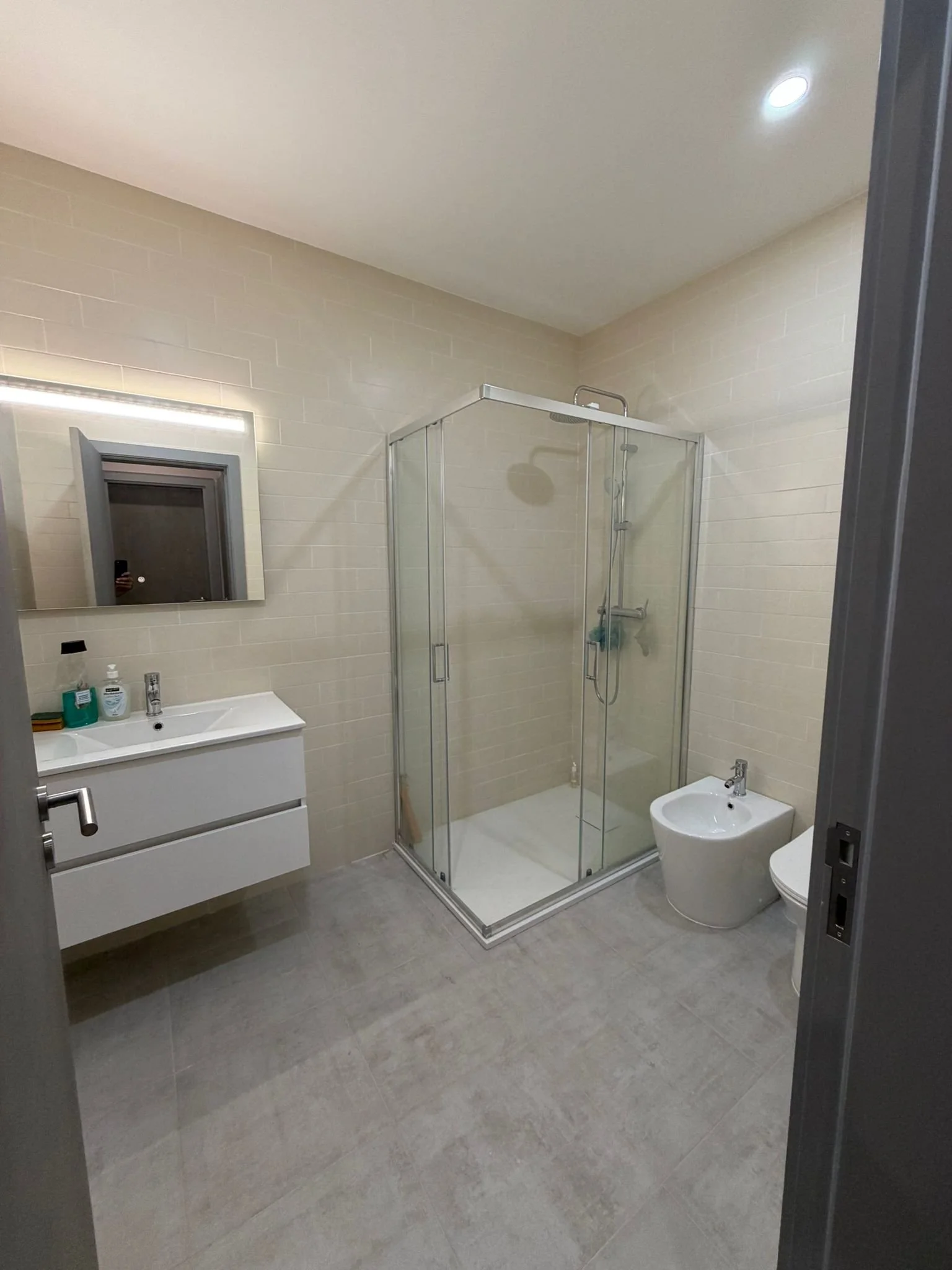 WhatsApp Image 2025-10-16 at 16.22.37.jpeg