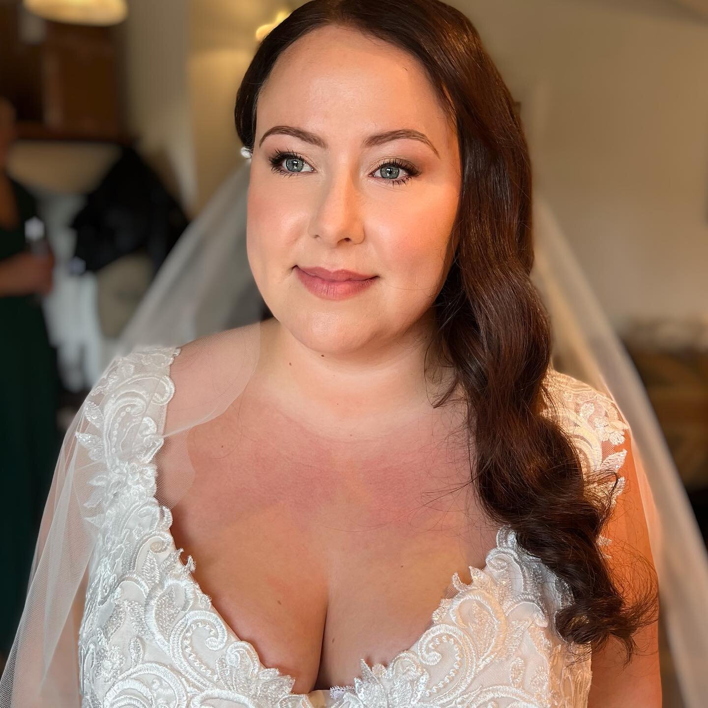 //JODIE//
@thewestmill another lovely morning spent with Jodie and her girls! 

#derbyshire #derbyshireweddings #westmill #mua #makeup #makeupartist #hairstylist #hairandmakeup #bride #wedding #weddingday #bridalmakeup #bridalmua #bridalhair #bridalh