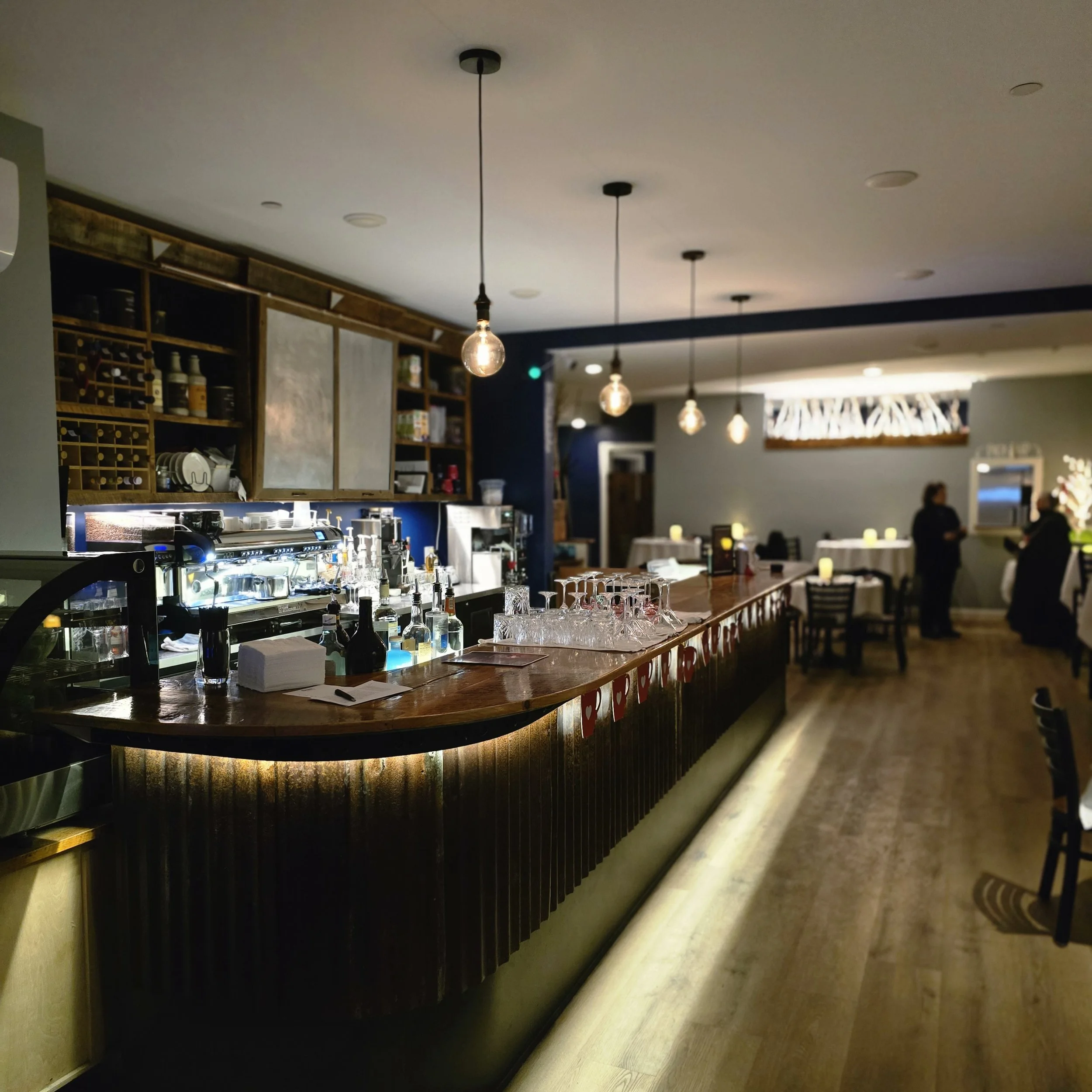 Bar pic.jpg