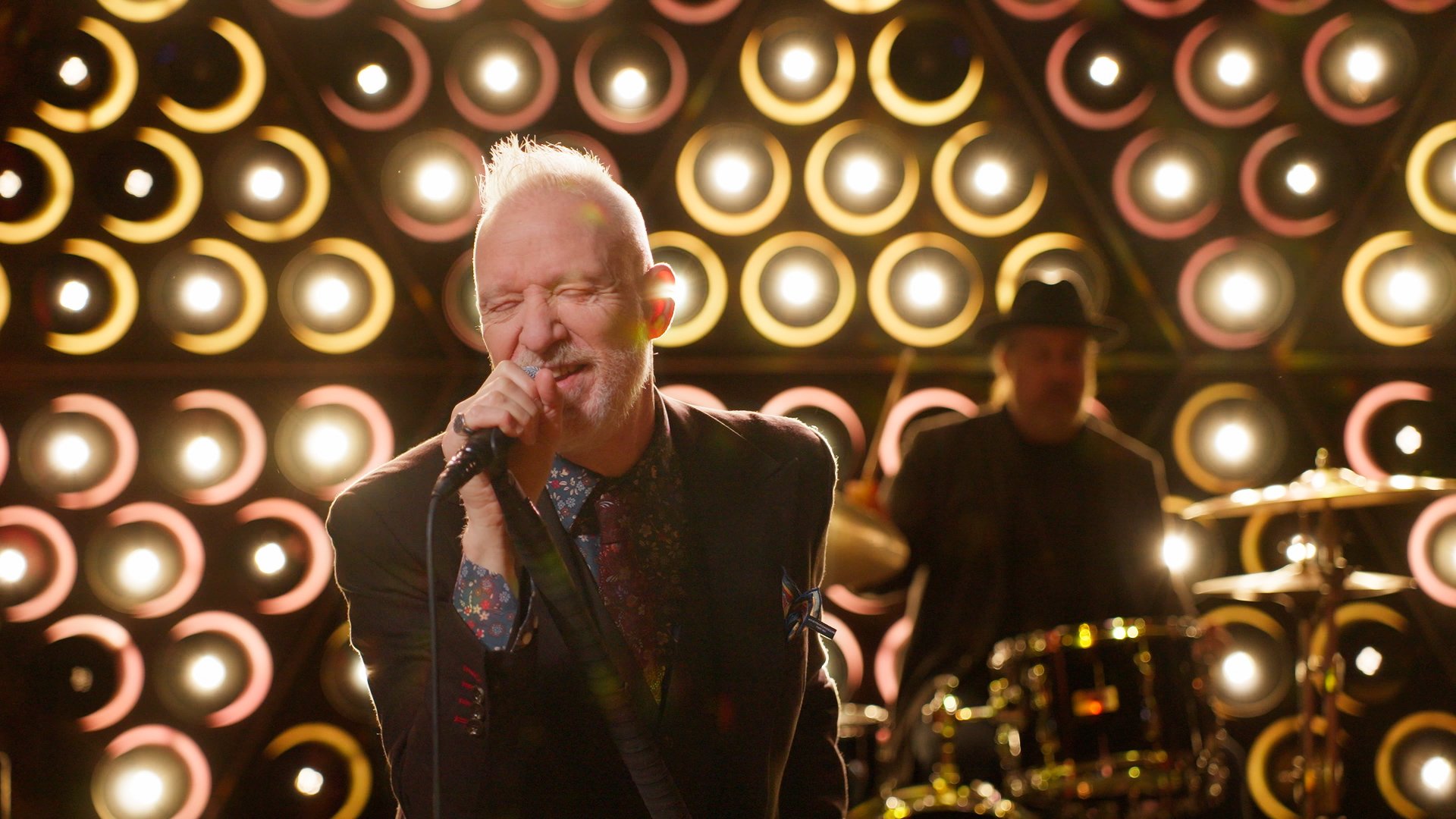 Boom Box (Official Video) – Spin Doctors