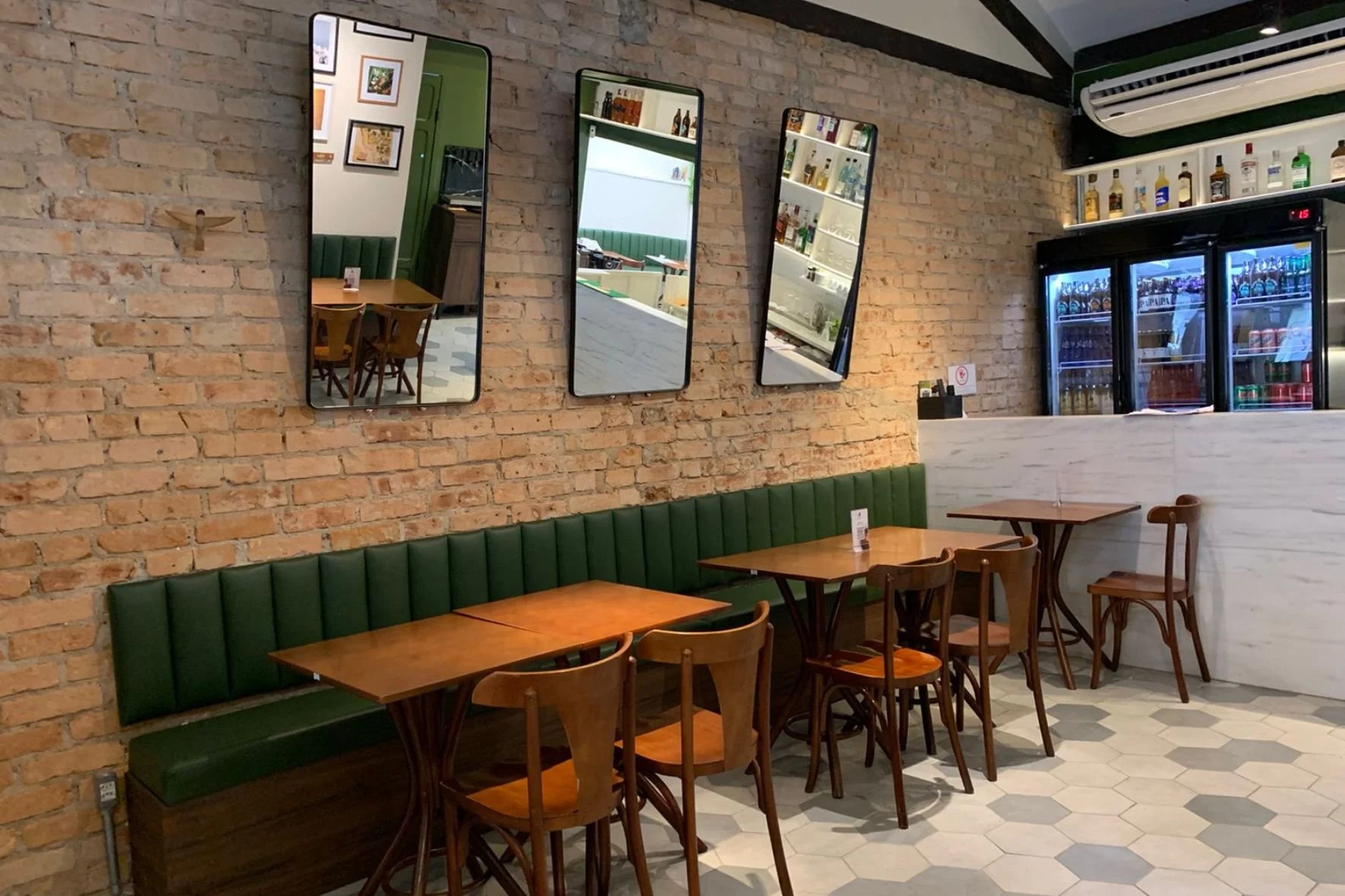 Restaurante no bairro Vila Mariana — Pirapora Restaurante Gastronomia