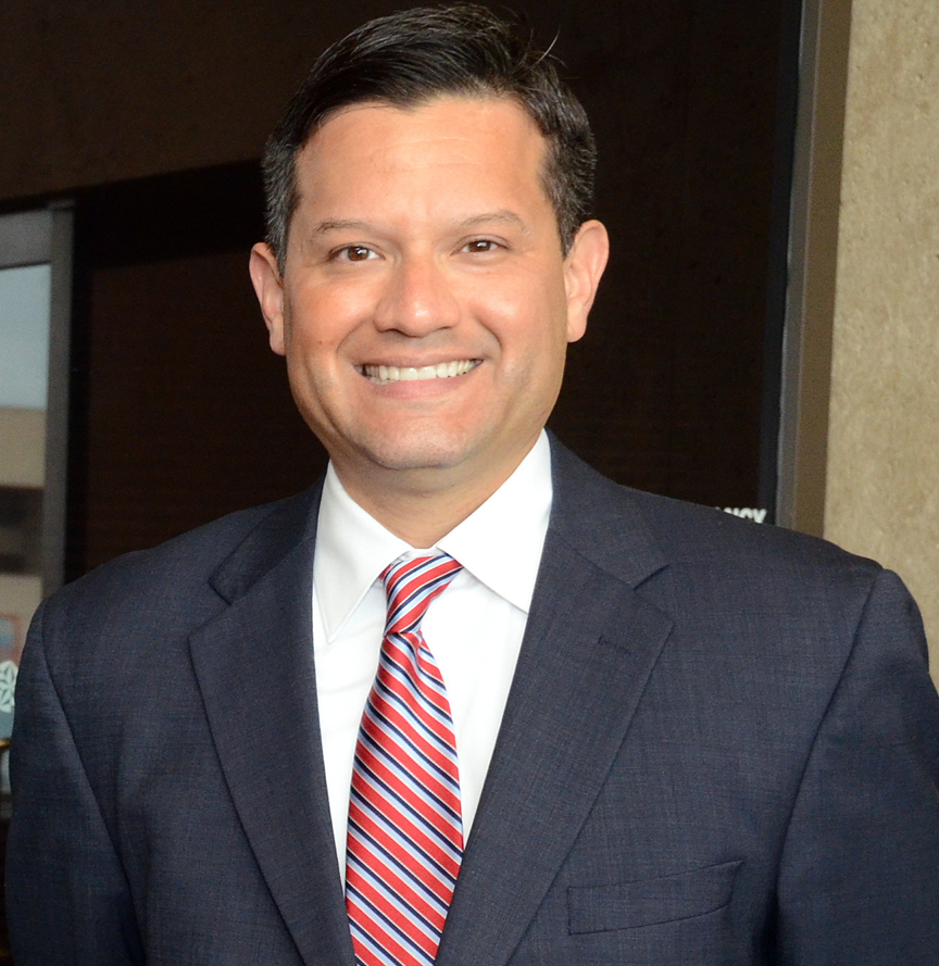 Ruben Landa Headshot.PNG