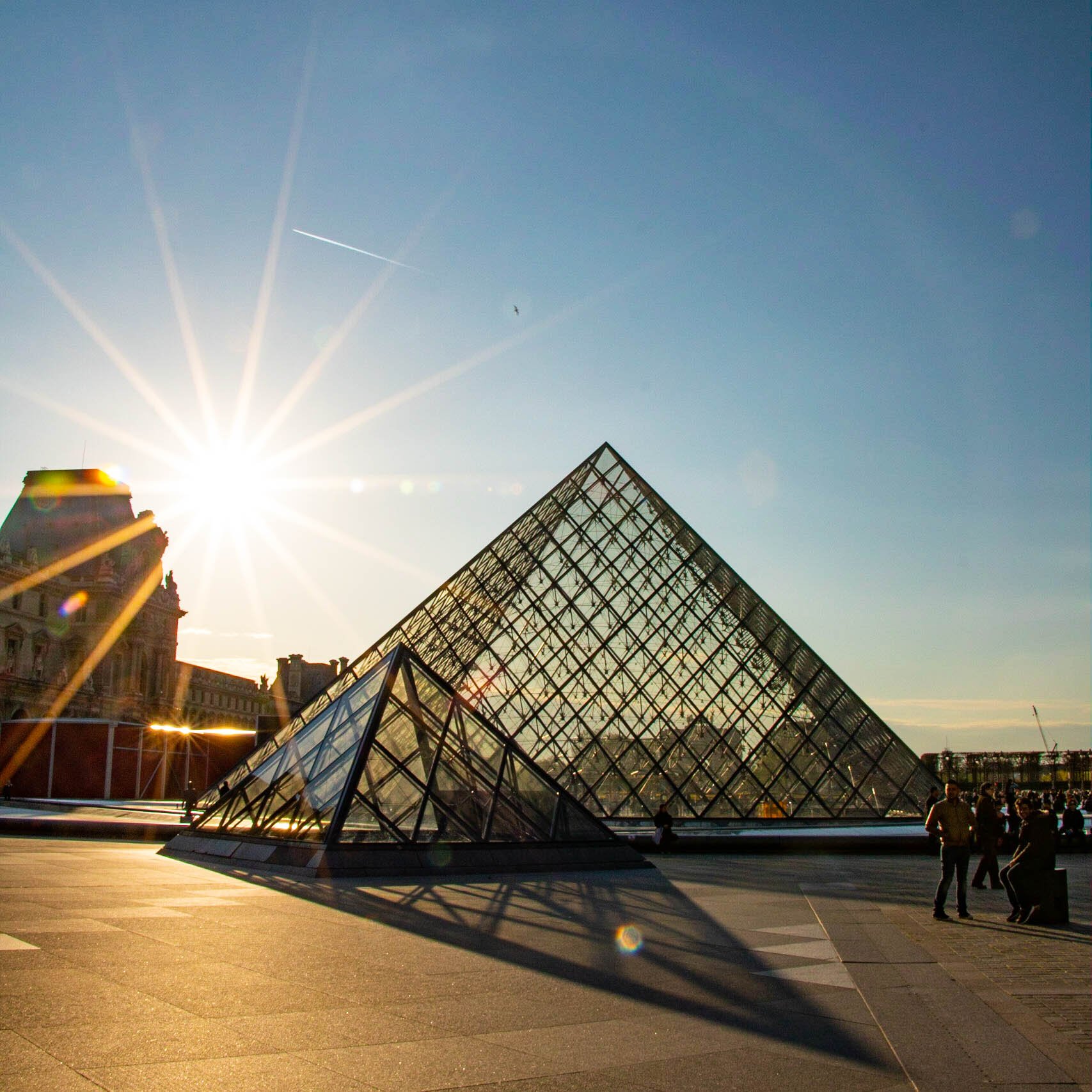 Louvre sunburst.jpg