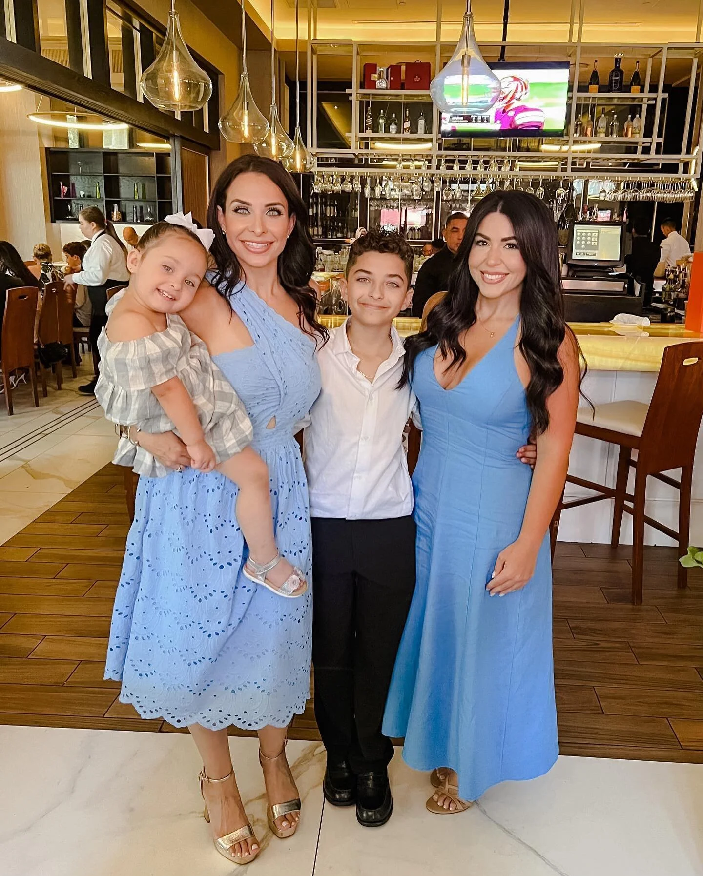 We want to wish our partner Janelle a Happy Mother’s Day! π·π