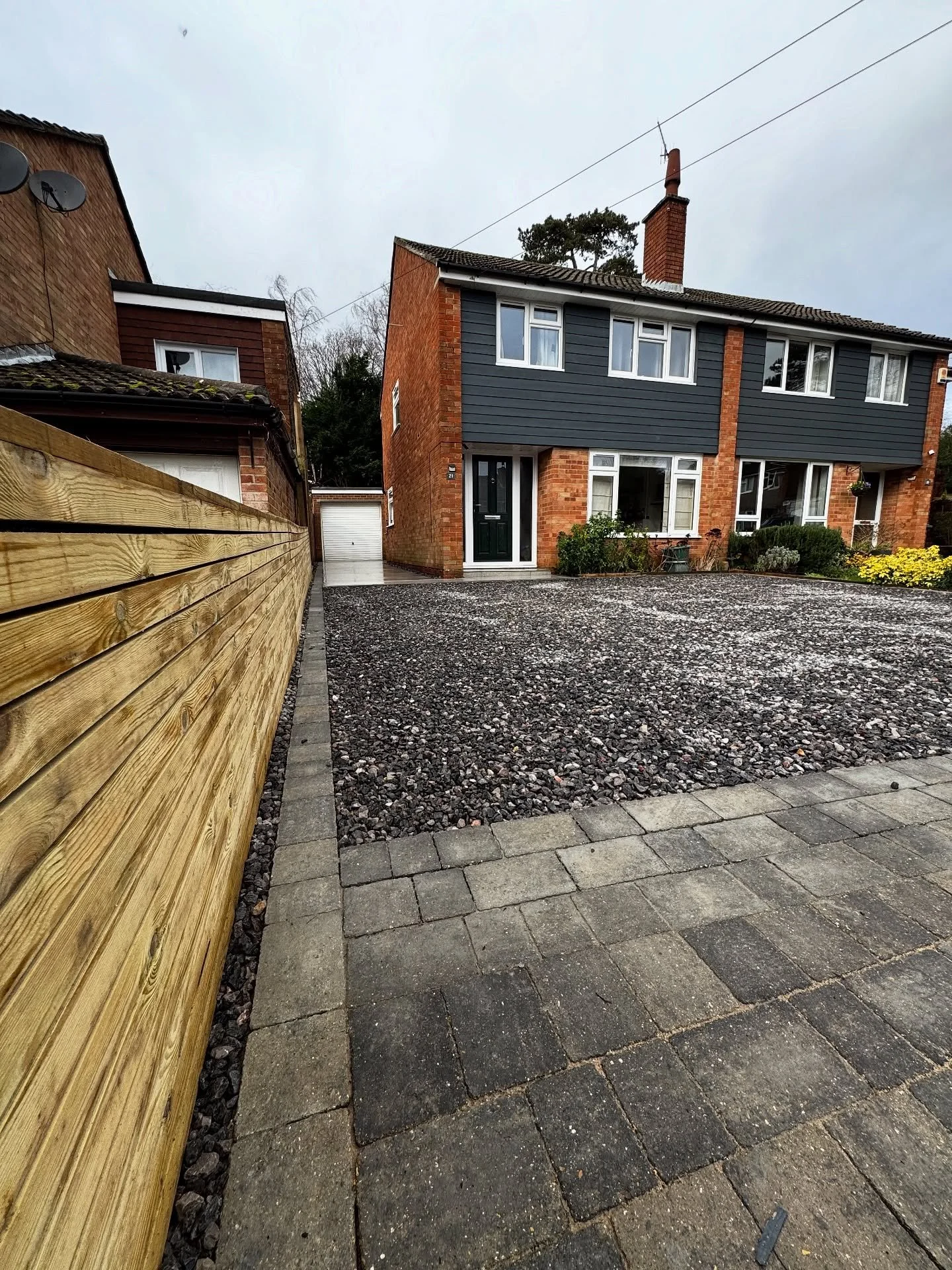 Let&rsquo;s look back on the projects we have done this year , from 
Extension 
 insulation , steels 
building brickwork and blockwork
carpentry , cladding 
🏡 Transforming Homes, One Project at a Time! TJ Mitcheson Builders and Landscapers have it a
