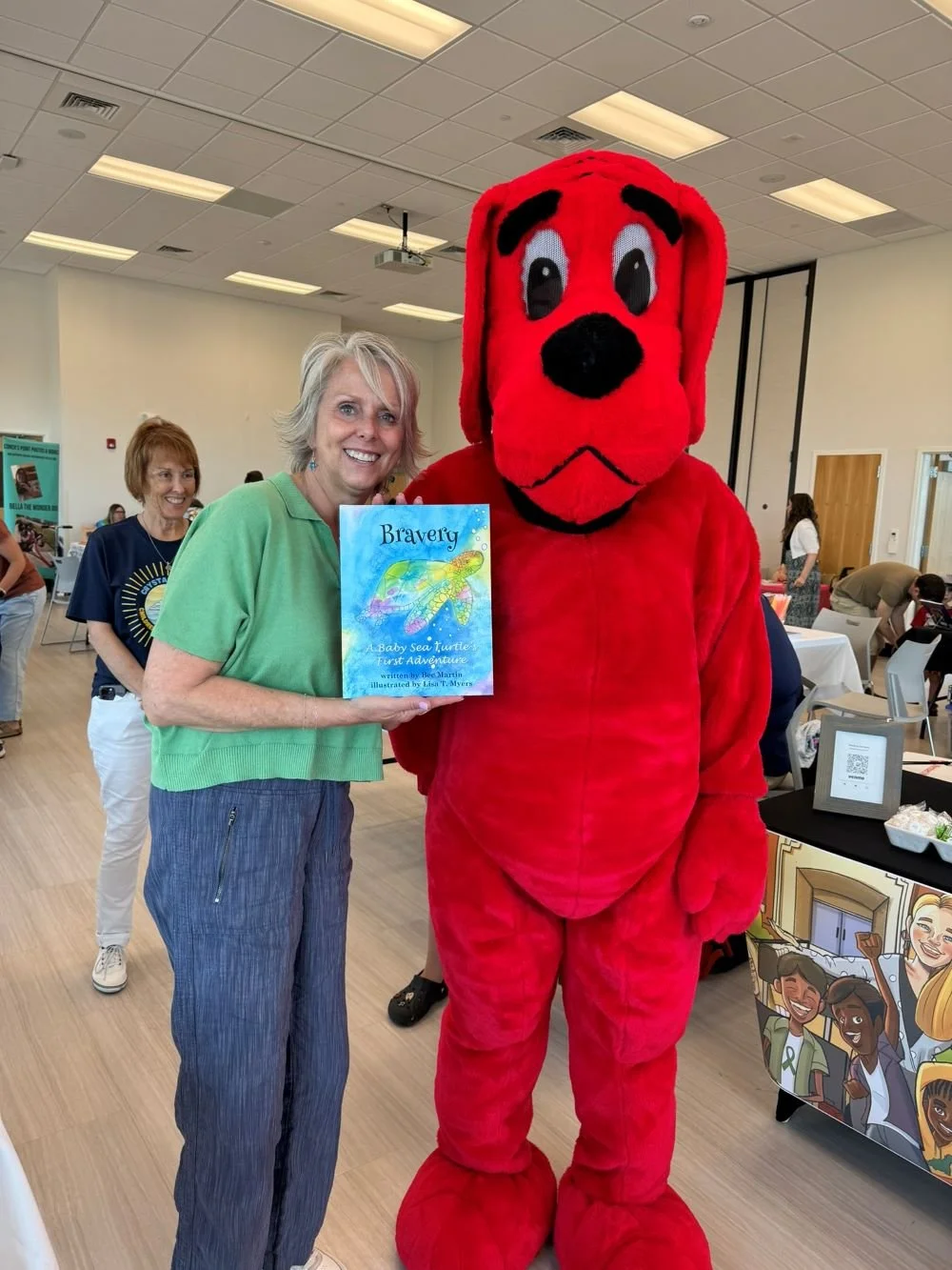 author-bec-martin-bravery-with-clifford-event.jpg