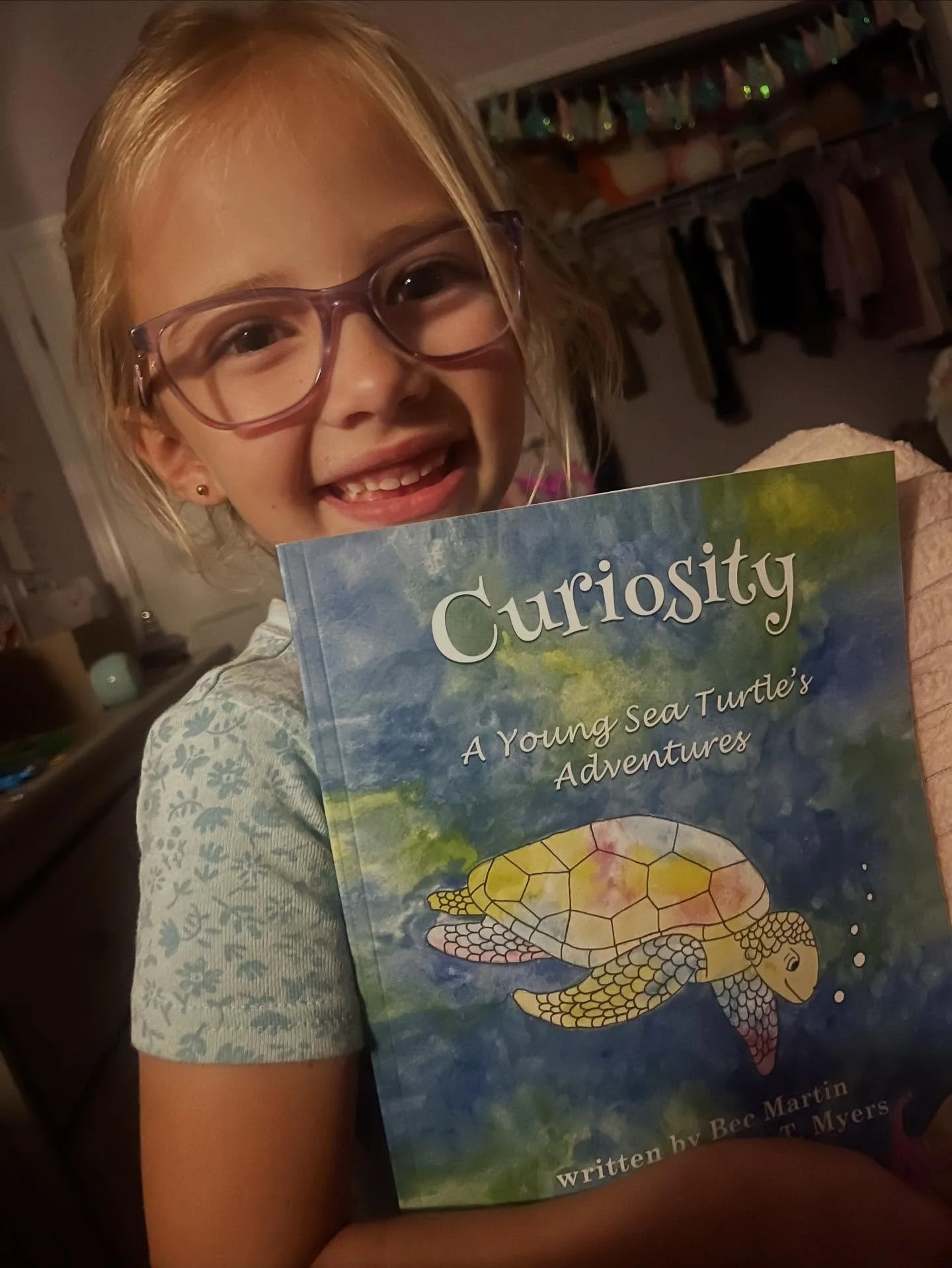 This is my ABSOLUTE FAVORITE!!! Seeing pictures of kiddos who love my books! 🫶🏻

This is the first pic I've received of a little friend with CURIOSITY! (It's only been out for 4 days! 🤗) 

Feel free to post your pics &amp; be sure to tag me!! 🌊🐢