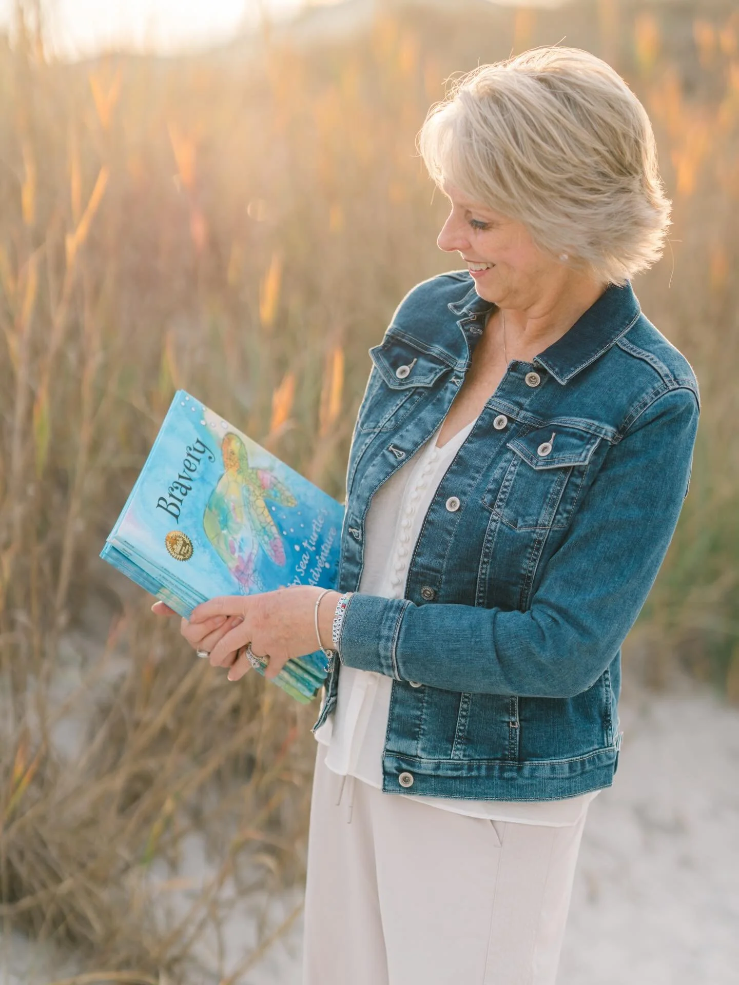 I am thankful for all the love you've given my little Shelley and for how much happiness she brings little ones! 🫶🏻

𝐻𝒶𝓅𝓅𝓎 𝒯𝒽𝒶𝓃𝓀𝓈𝑔𝒾𝓋𝒾𝓃𝑔!

#gratitude #happythanksgivng #shelleytheseaturtle #childrensbook 

📸 @chelseacollectivephoto