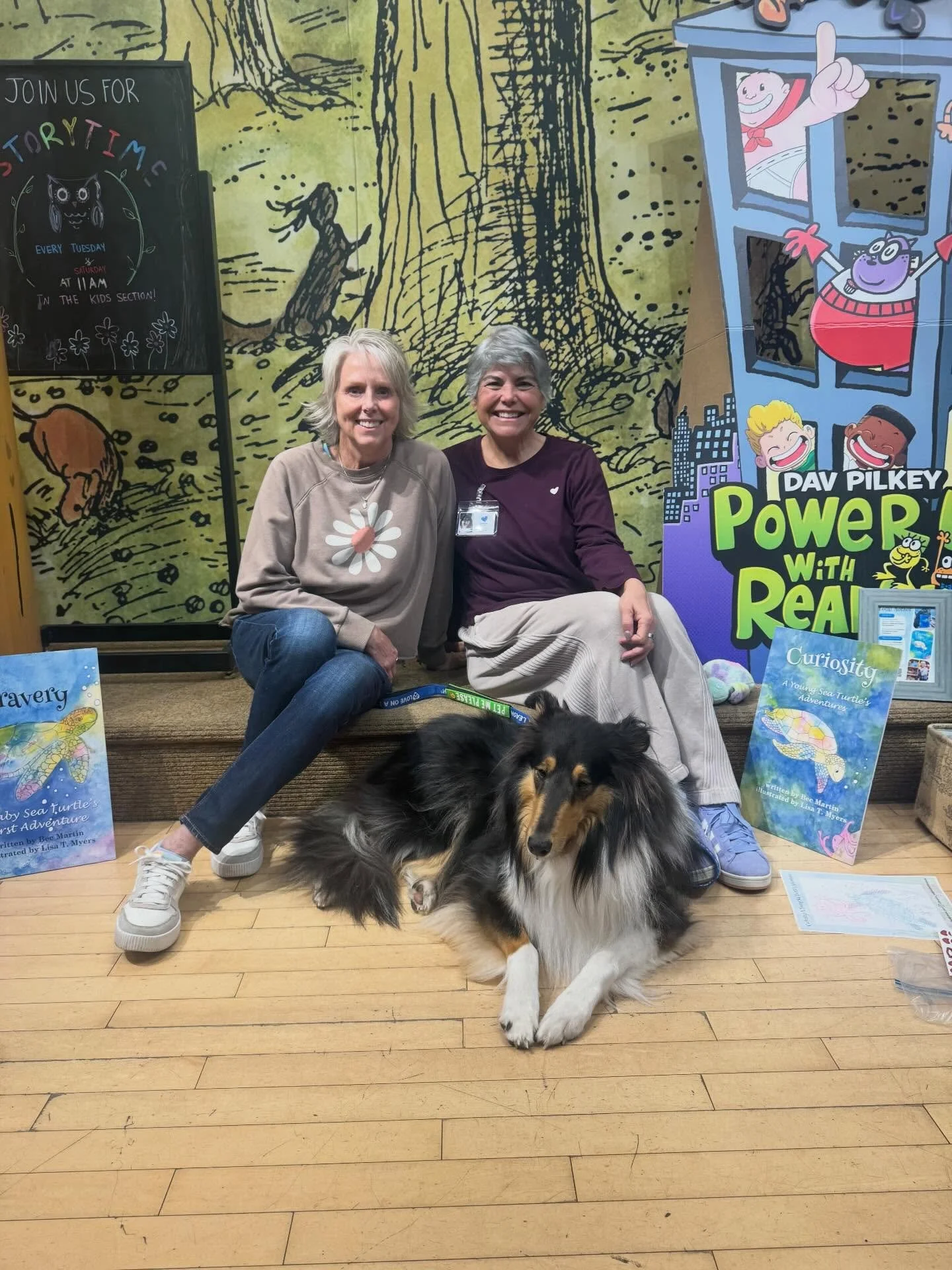 So thankful to have been joined today by @mama_claus_ and the sweetest therapy dog ever, Delilah, @sweetd_therapy at storytime at Barnes &amp; Noble! 🫶🏻

We make a pretty great team! 🌊🐢🐾📚

@bn_mayfairetowncenter #braverybabyseaturtlebook #curio