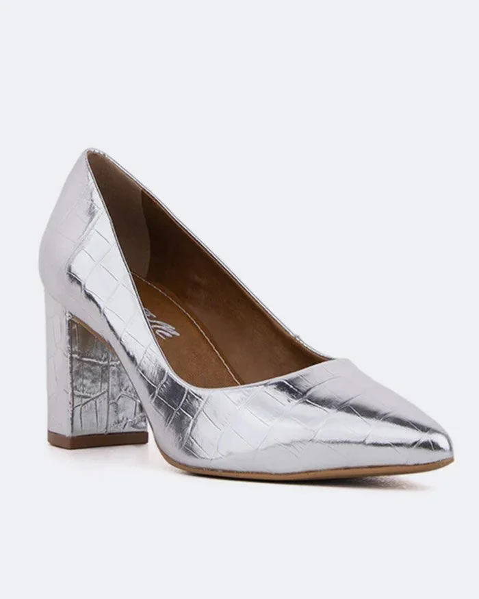 Merediths_Favourites_shoes_lintervalle.jpg