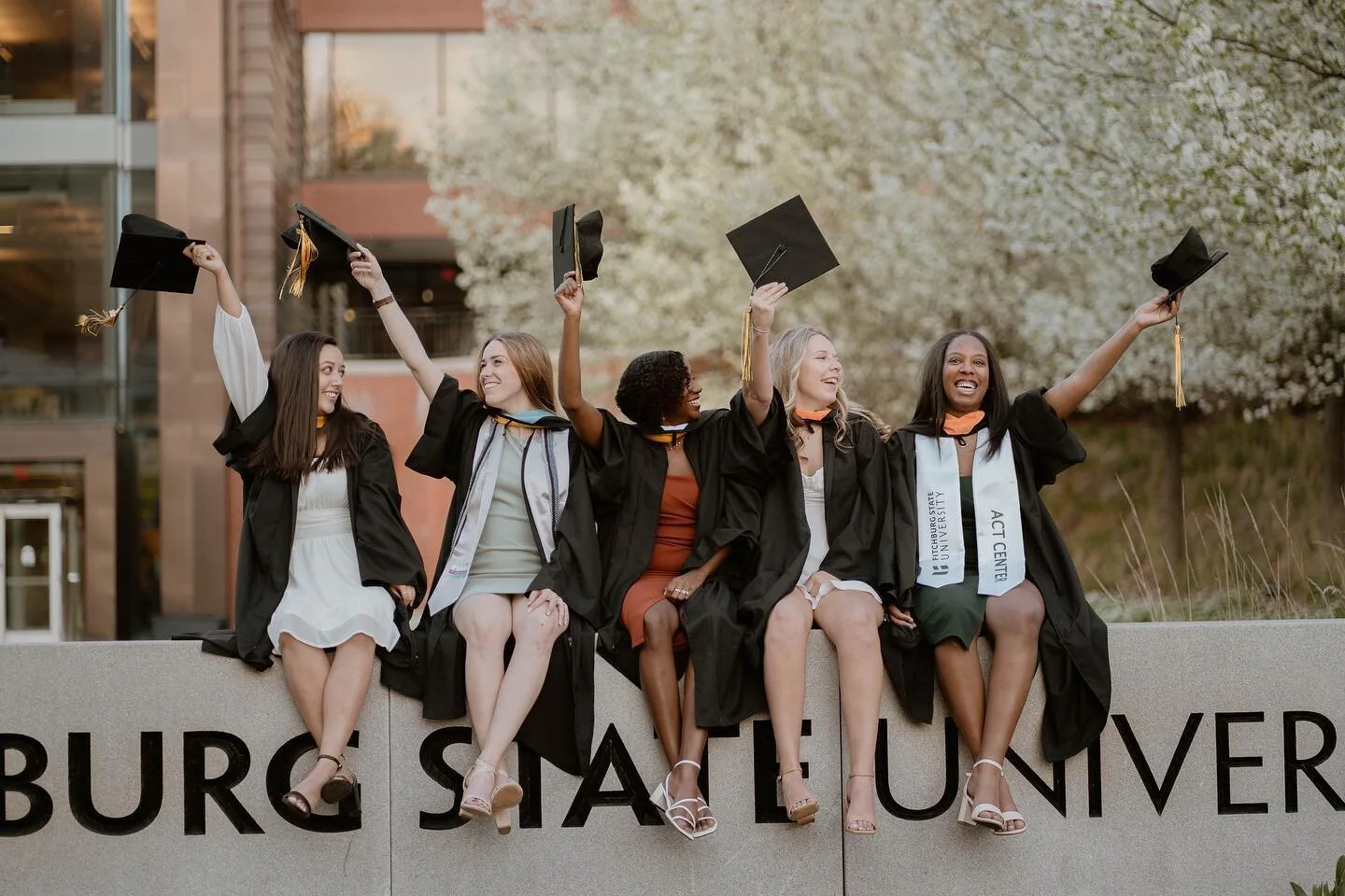 🎓🍾