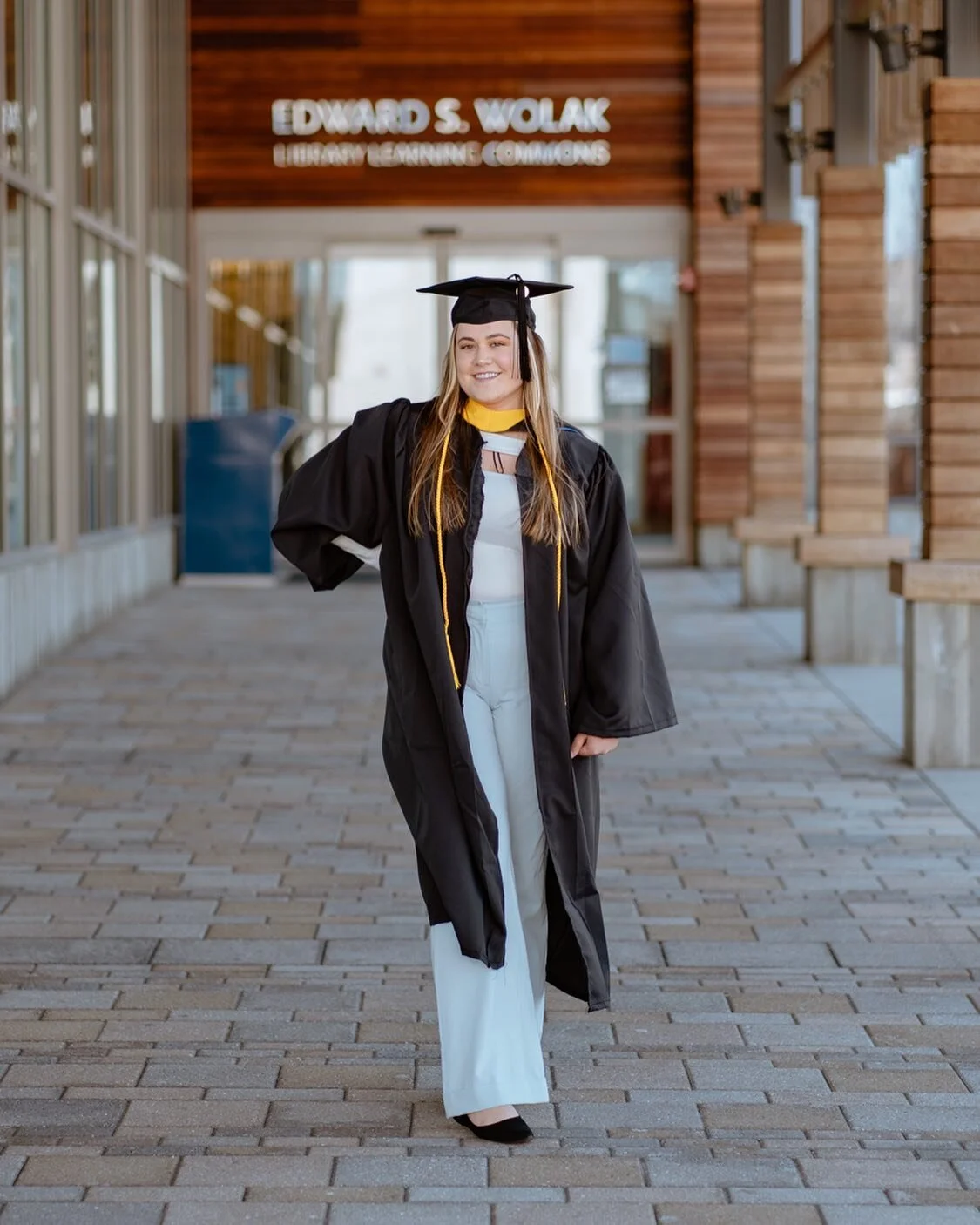 2022👩🏼&zwj;🎓