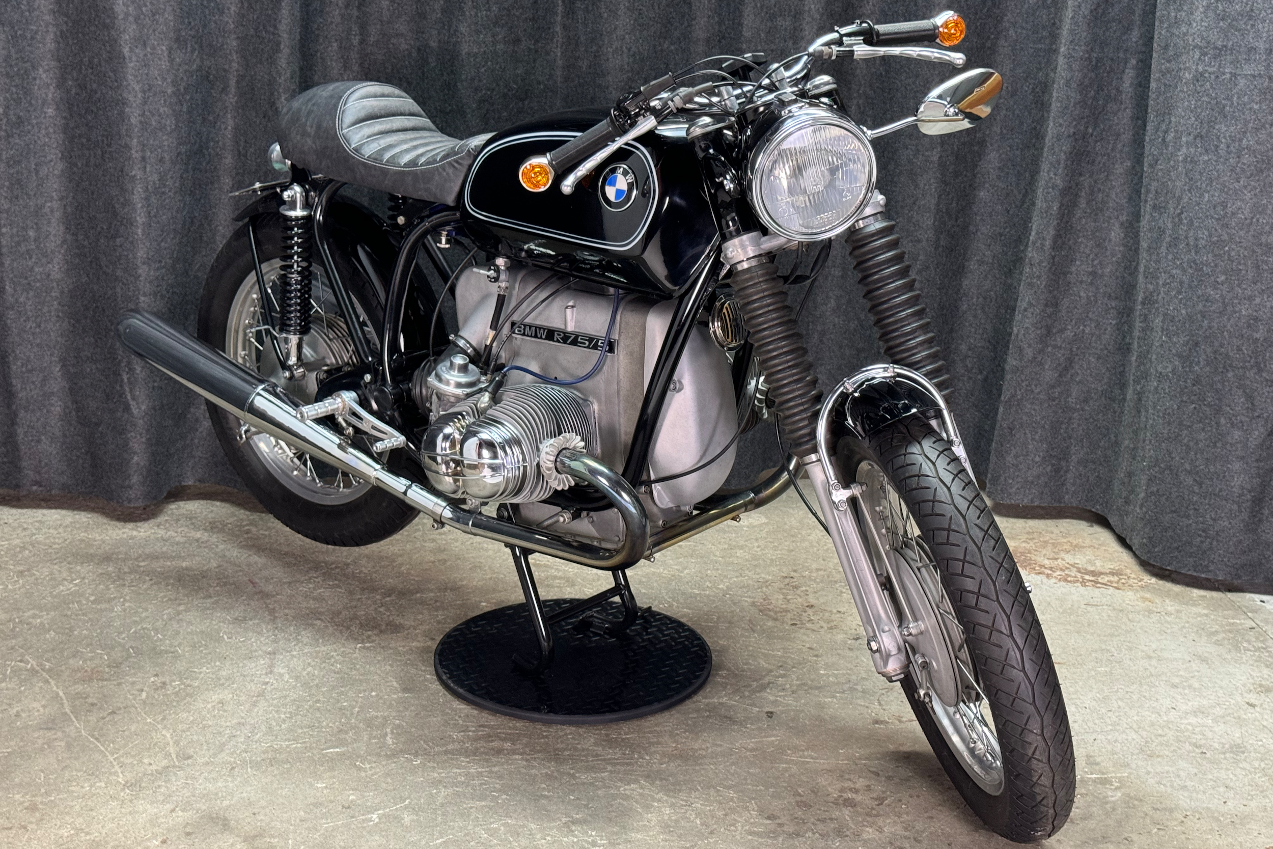 1971 R75/5 Cafe Racer