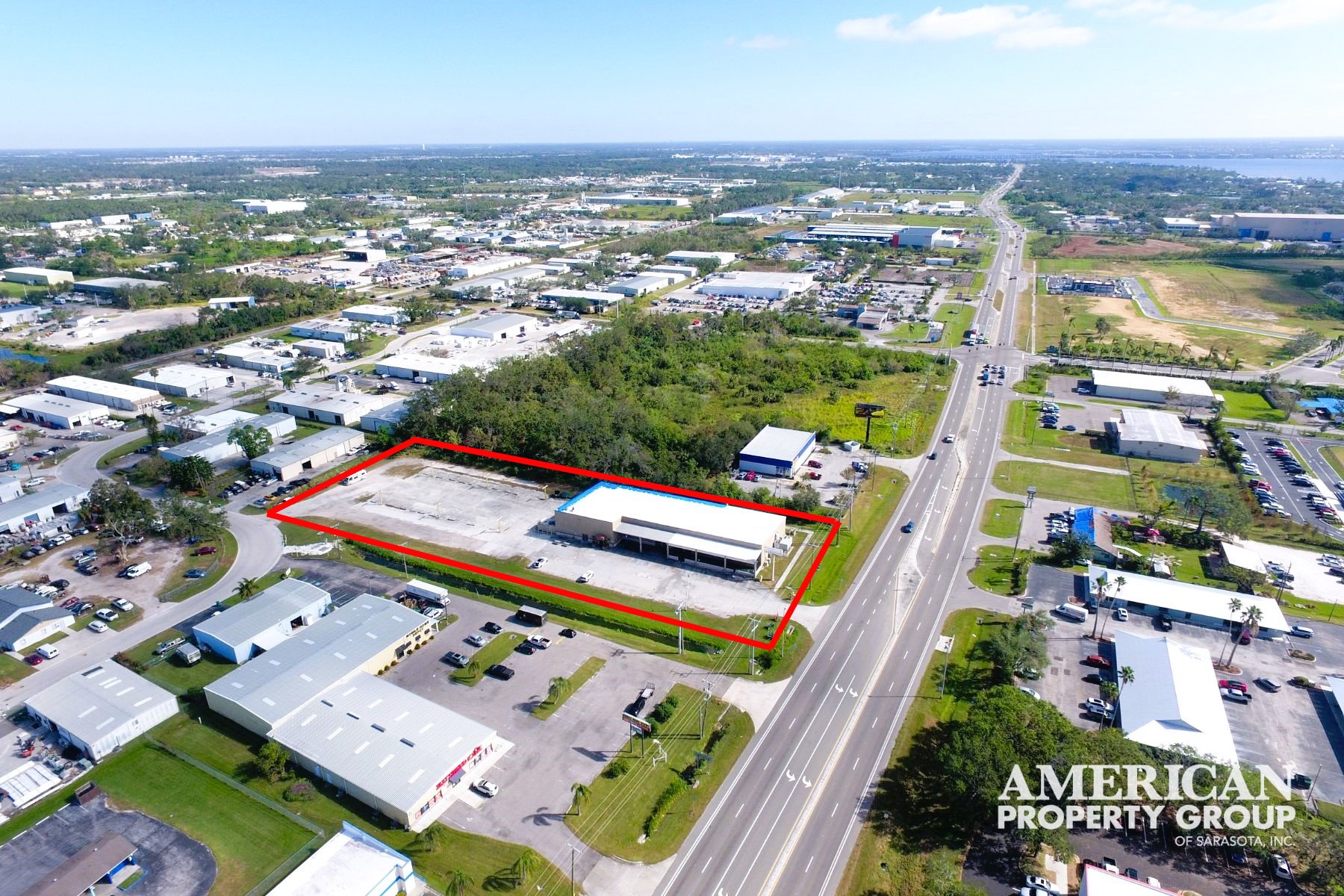 1330 10th St E, Palmetto, FL
