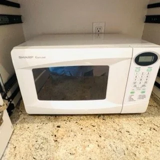 Pinecrest-Estate-Sale - 251 Small.jpeg