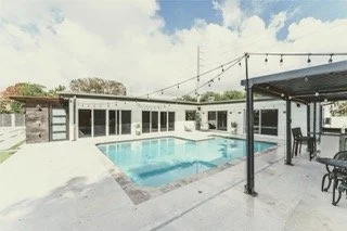 Palmetto Bay Estate Sale