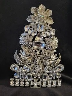 6674161434702489610 Small.jpeg