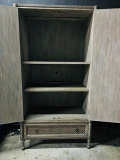 All About the WOW - 274 Small.jpeg