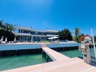 Key Biscayne-Oceanfront-Estate-Sale - 29b Small.jpeg