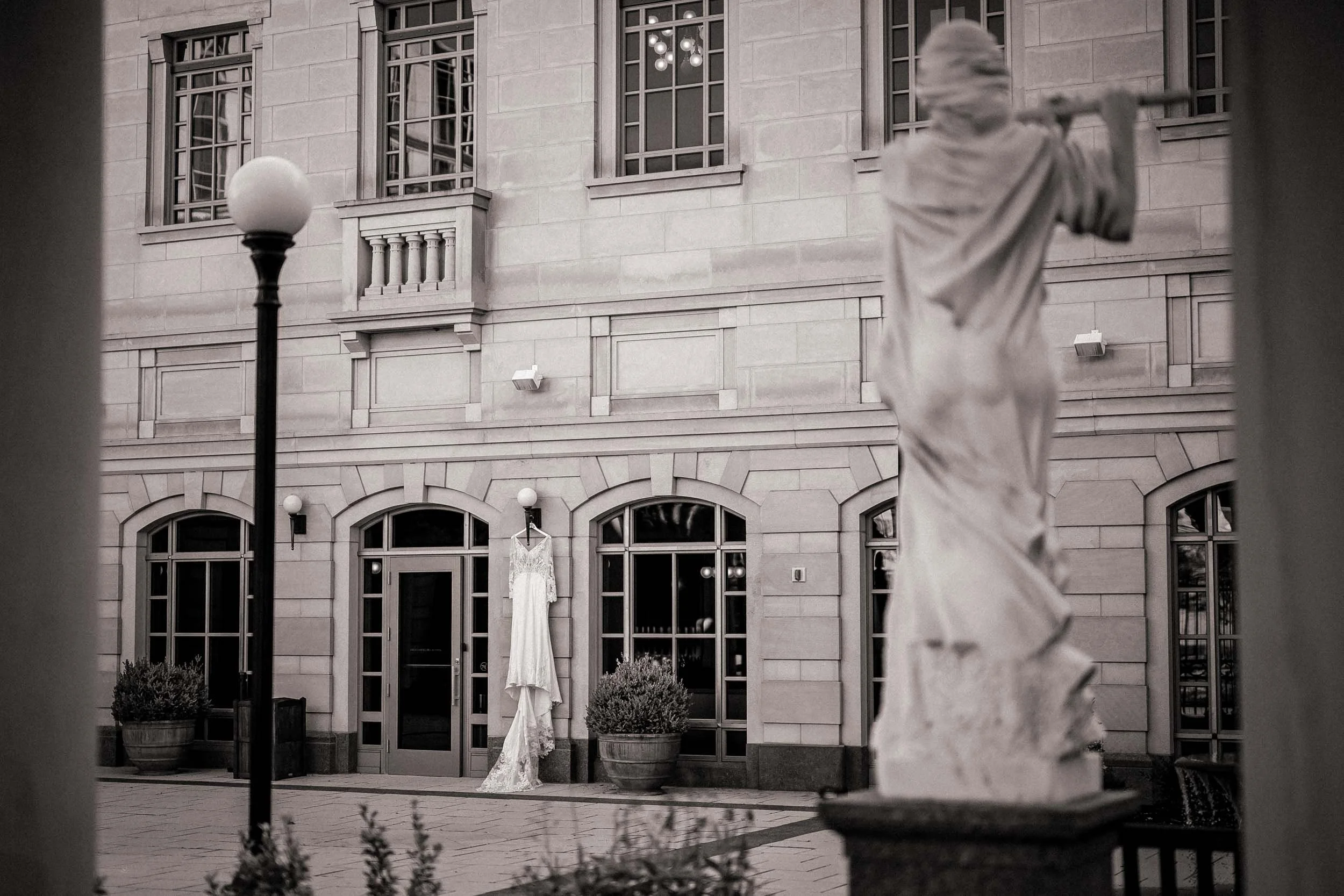 Wedding Dress Nashville Symphony Schermerhorn Symphony Center Wedding Photo