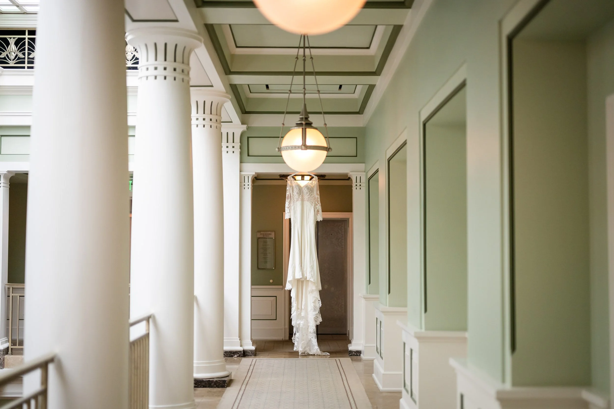 Wedding Dress Nashville Symphony Schermerhorn Symphony Center Wedding Photo
