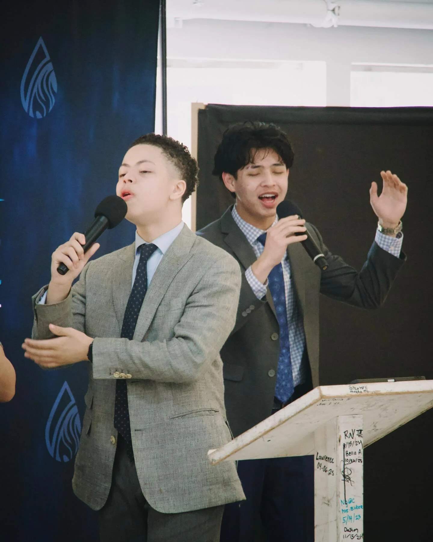 Sunday Recap 🙌💧🔥

The Holy Ghost moved in a deep and powerful way, reminding us that when Jesus gives living water, it doesn&rsquo;t just touch the surface&mdash;it digs a well deep within our souls.

Still thankful for what God did yesterday. 🙌
