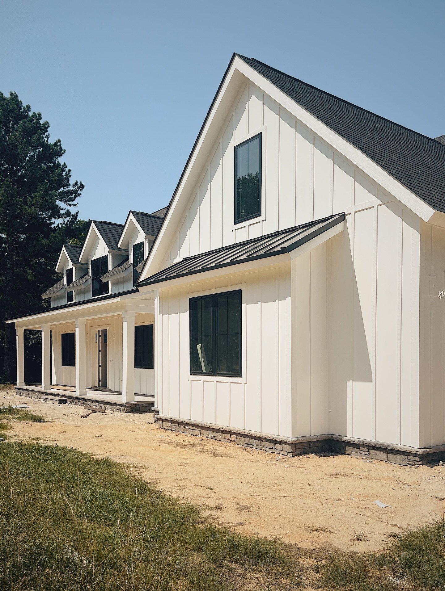 Cabinets are being delivered this week ✨✨✨
.
.
#vwcustomhomes #vanwinklehomes #pinehurstnc #southerpinesnc #cameronnc #customhomes #custombuiltliving #newconstruction #newhomes #pinehurstrealestate