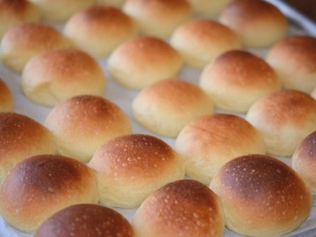 Dinner rolls on tray